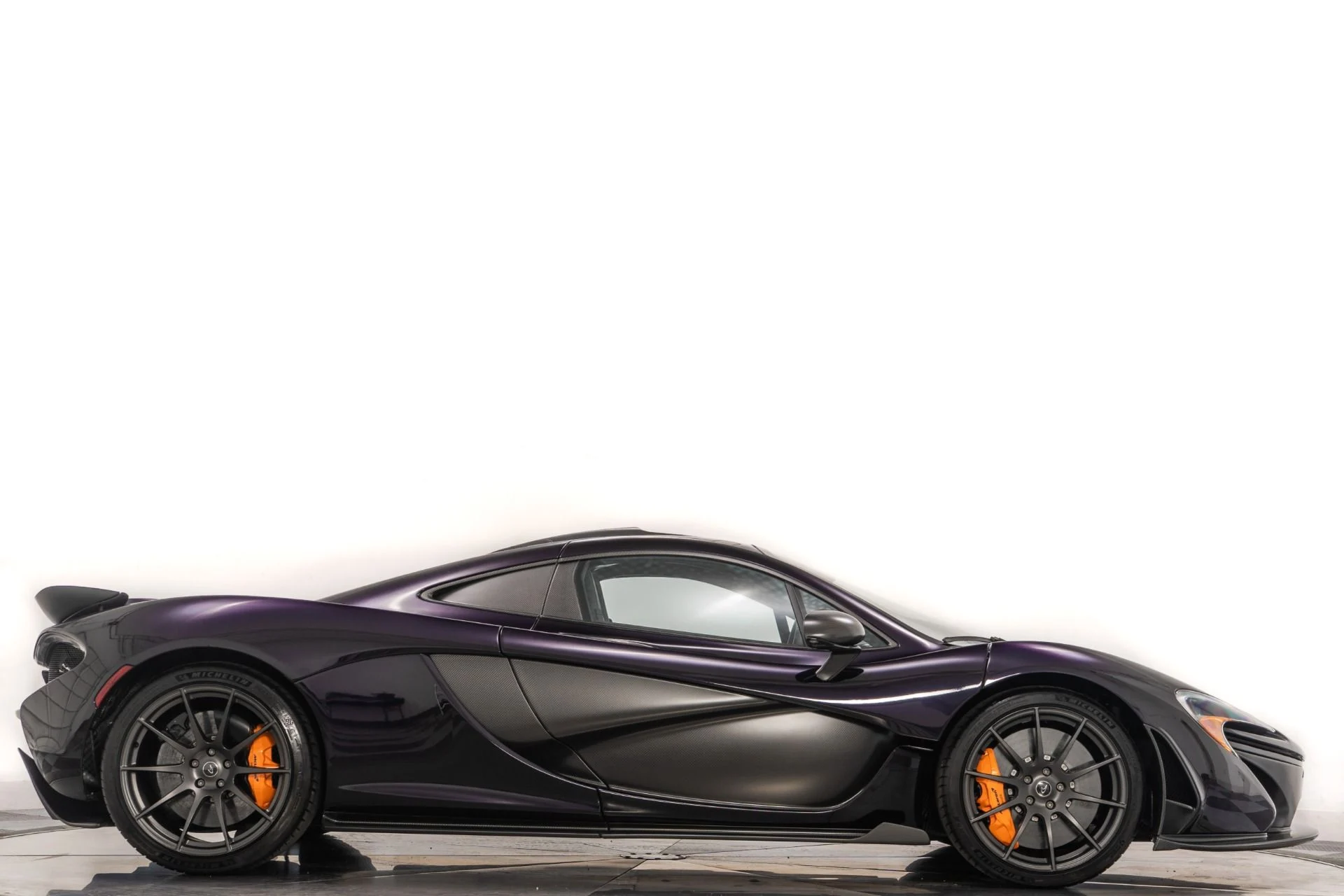 mph001_702795333_Used_2015_Mc_Laren_P1_1757693145_8ce81679a7