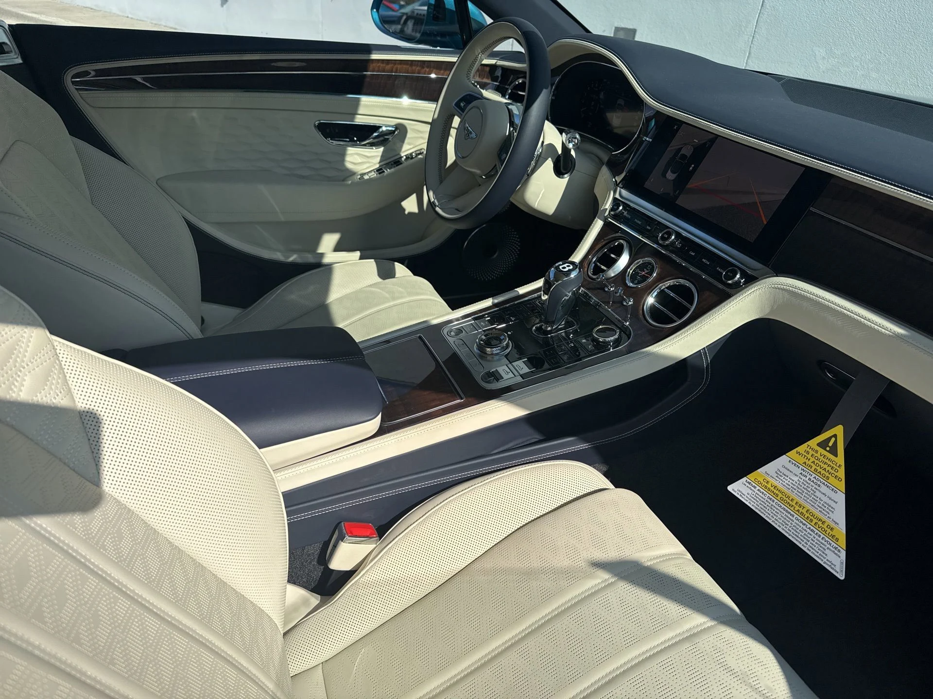 mph001_702827895_364f3ec03798422da4fb4ef589777251_902c744bf9