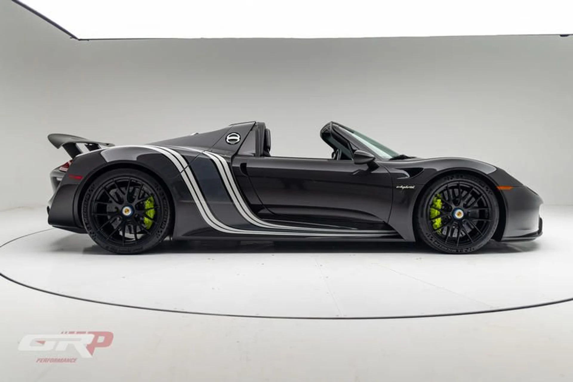 mph001_703271588_E0_E74_F41_D7_B0_4_F0_D_9_F81_85684_AD_8_F5_FC_ac0068d3fa