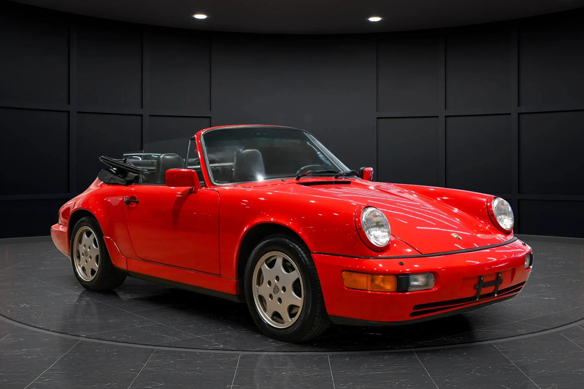 mph001_704661408_e8d0e234_7e82_42f6_b3ed_e395d9b39c8d_1_2_Exterior_199120_Porsche2091120_Carrera20_Cabriolet2028_WP_0_CB_2961_MS_46059429_11_a760be4a11