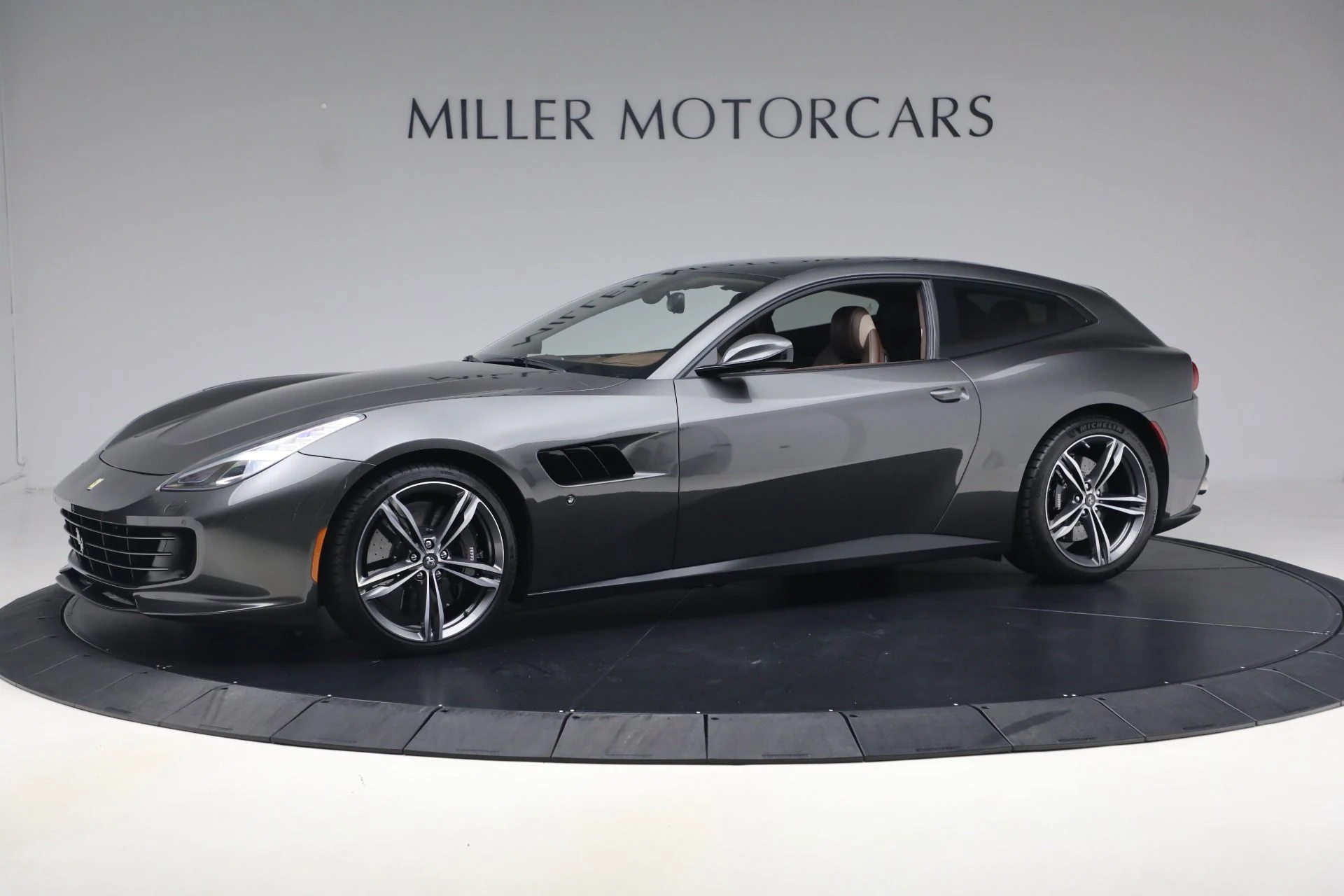 mph001_708395299_Used_2019_Ferrari_GTC_4_Lusso_1790777067_a5bbbee582