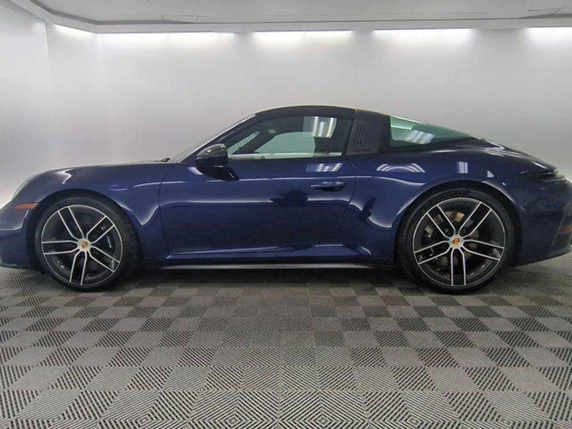 mph001_71911762_wk2gf_shmgq_Bey_t_Vqu_Zlnetlw0_fc7031d4e5