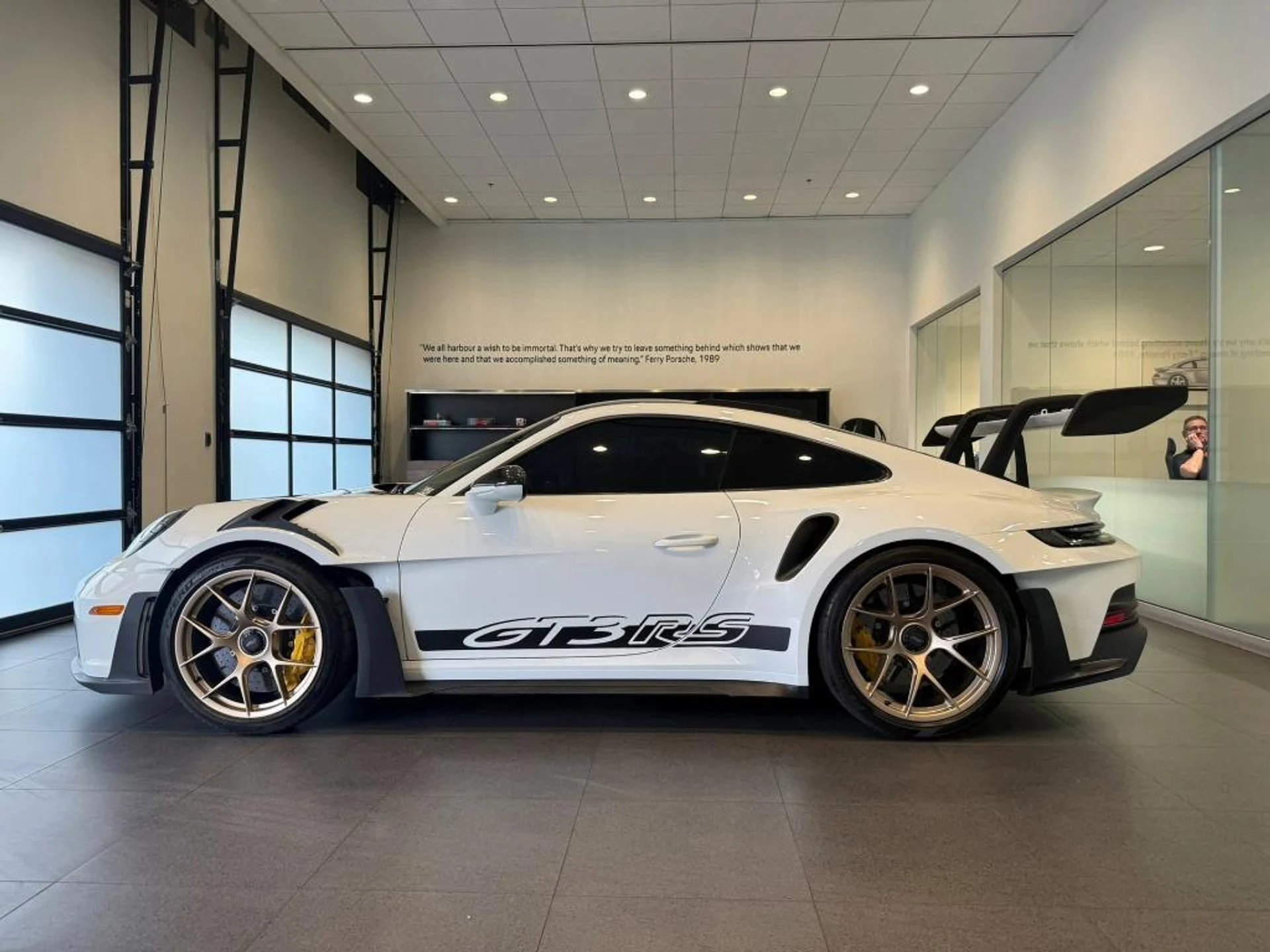 mph001_719367936_2t_RDKL_Ce_Ns_Xu_Z0_Xba_J_h_UHWIK_Ss_4918e4f1e1