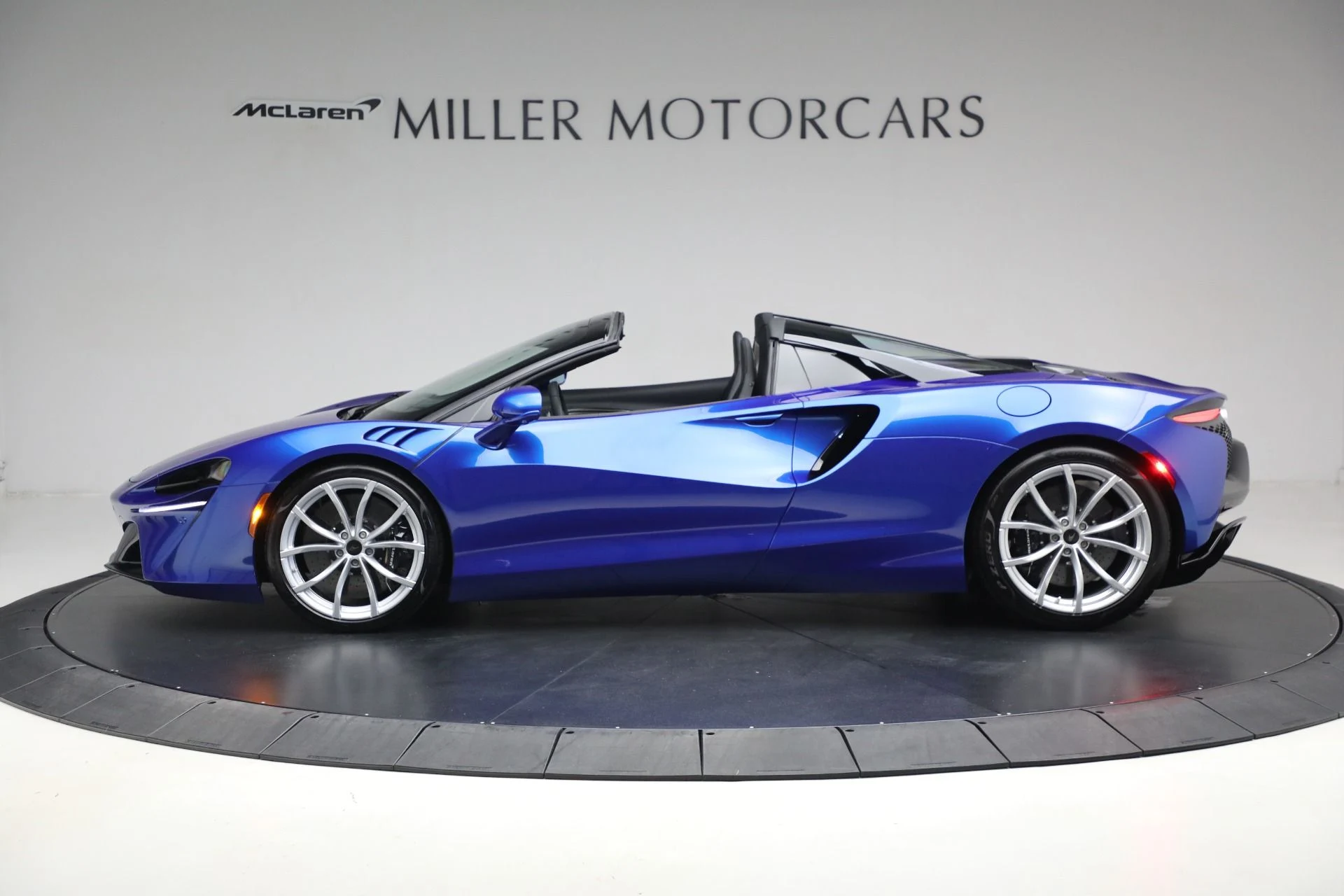 mph001_737976738_New_2025_Mc_Laren_Artura_Spider_Tech_Lux_dbfacbb6f8