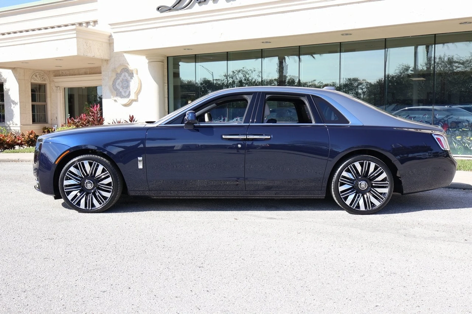 mph001_74662887_2_ca3240b2f6