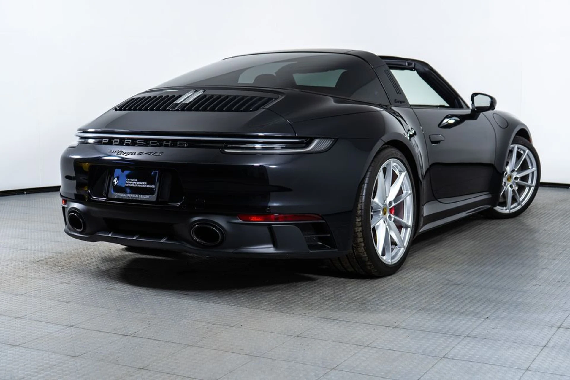 mph001_75966345_3a13644d_d1fa_45f9_8df0_ffd1106450e4_67445fd9c6