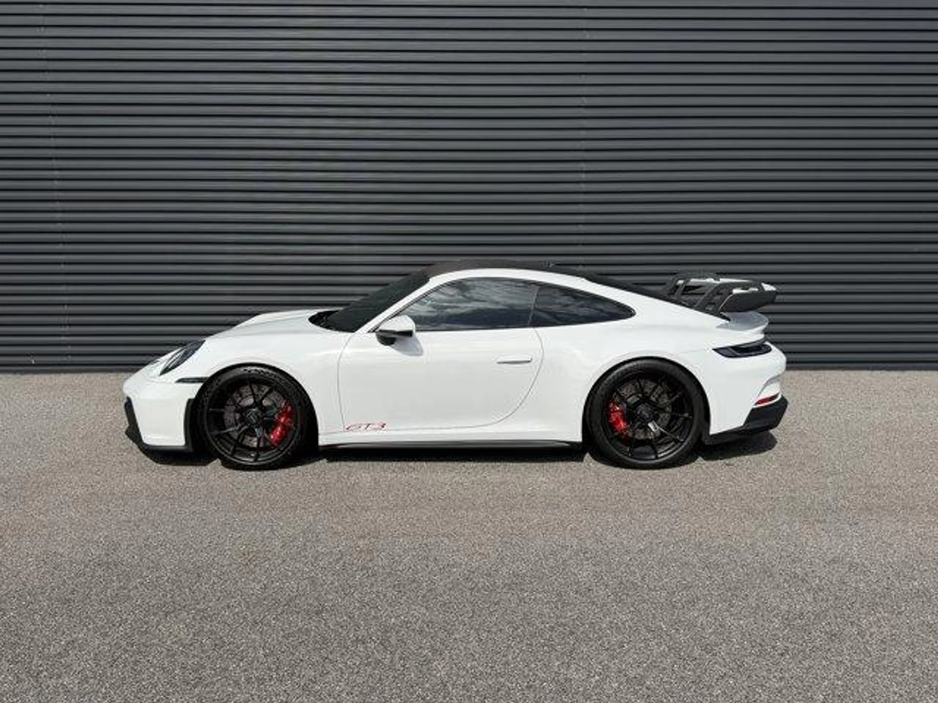 mph001_77903674_b_Esi_G_H99_S2c46n_W_6_Tbhi_DD_Av_I_c05f08449a