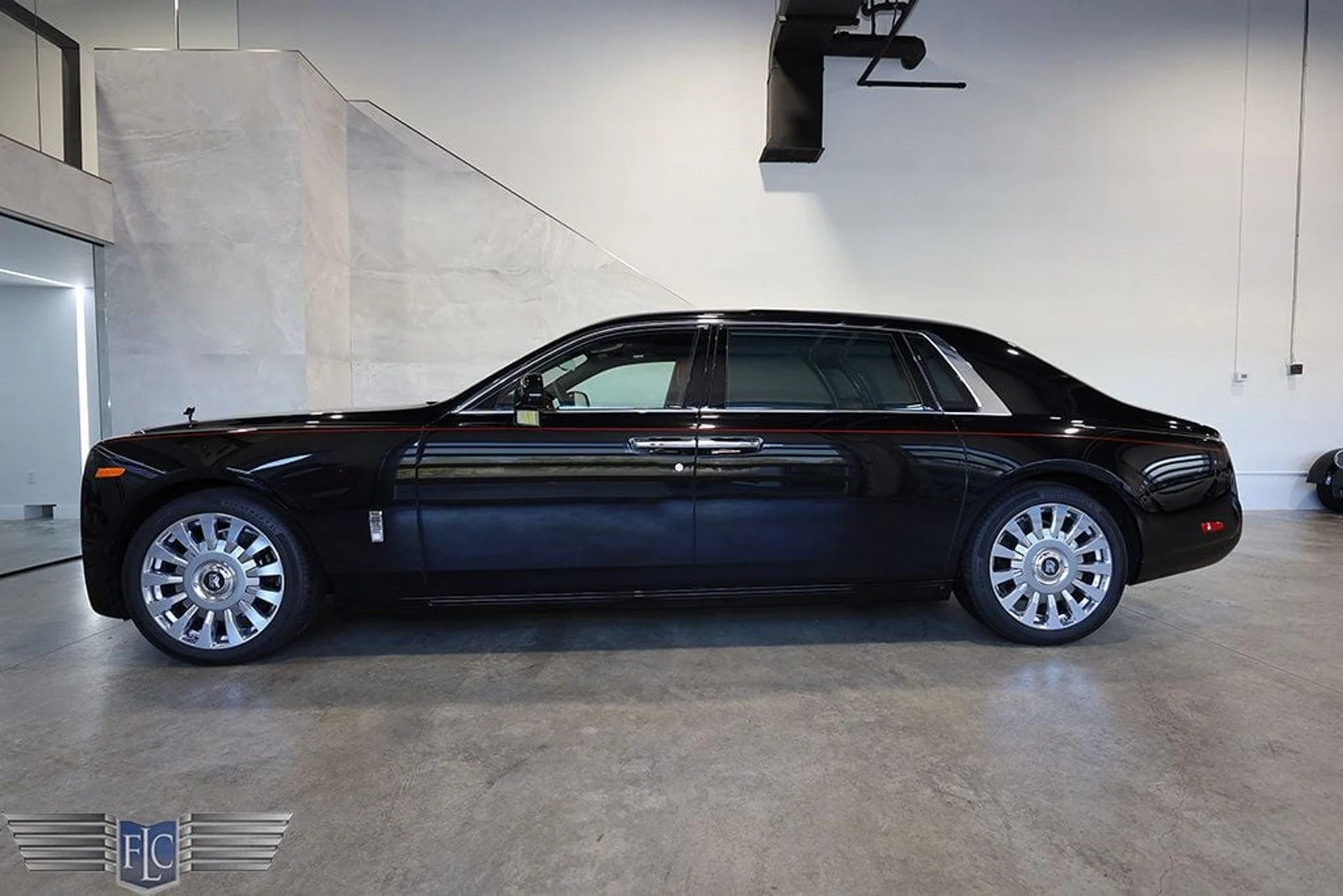 mph001_790262919_used_2023_rolls_royce_phantom_extendedwheelbasesedan_9689_22919608_2_1024_b07dcf25c6