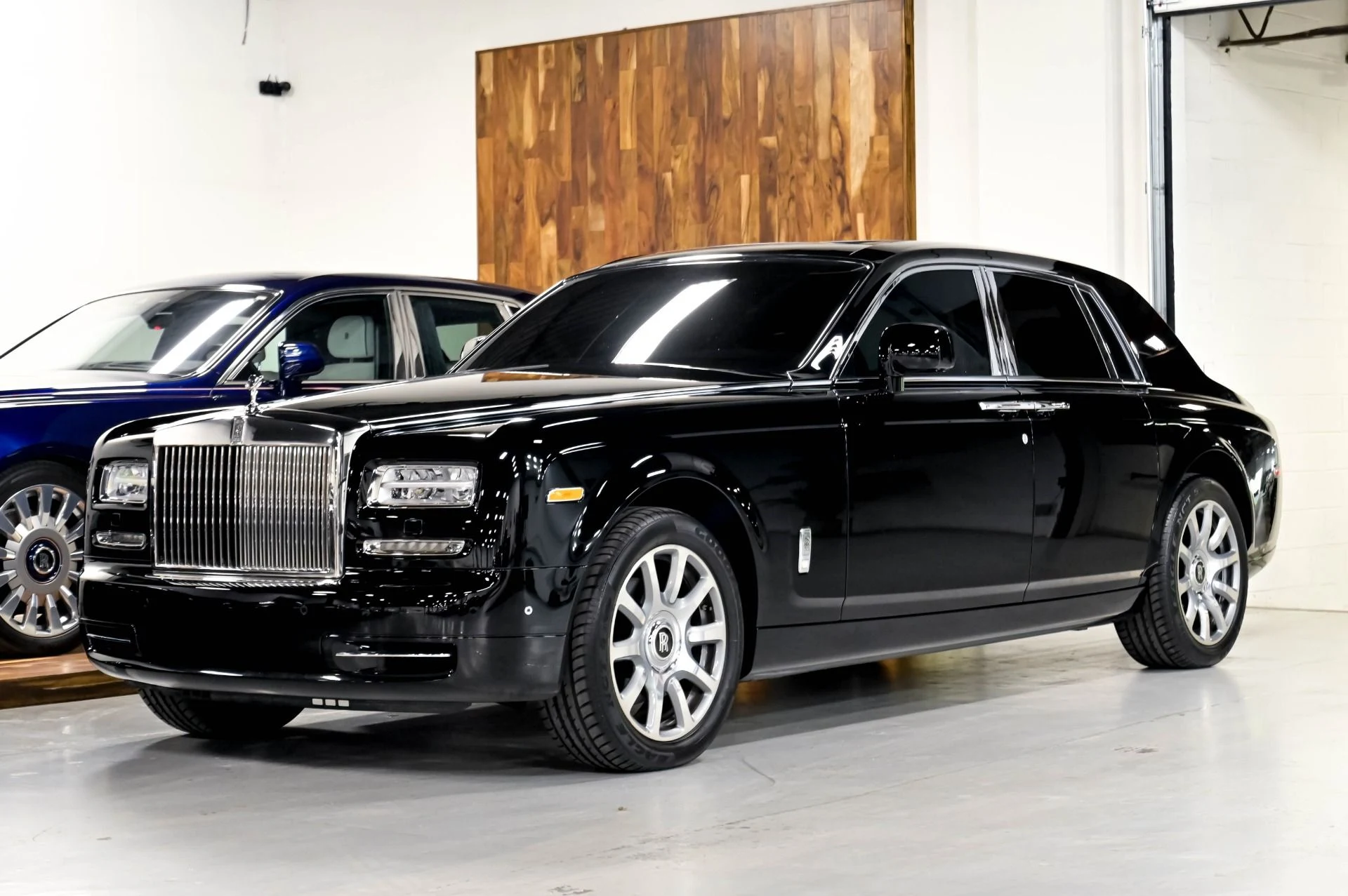 mph001_795304489_Used_2013_Rolls_Royce_Phantom_Base_1780949788_1c31b206cf