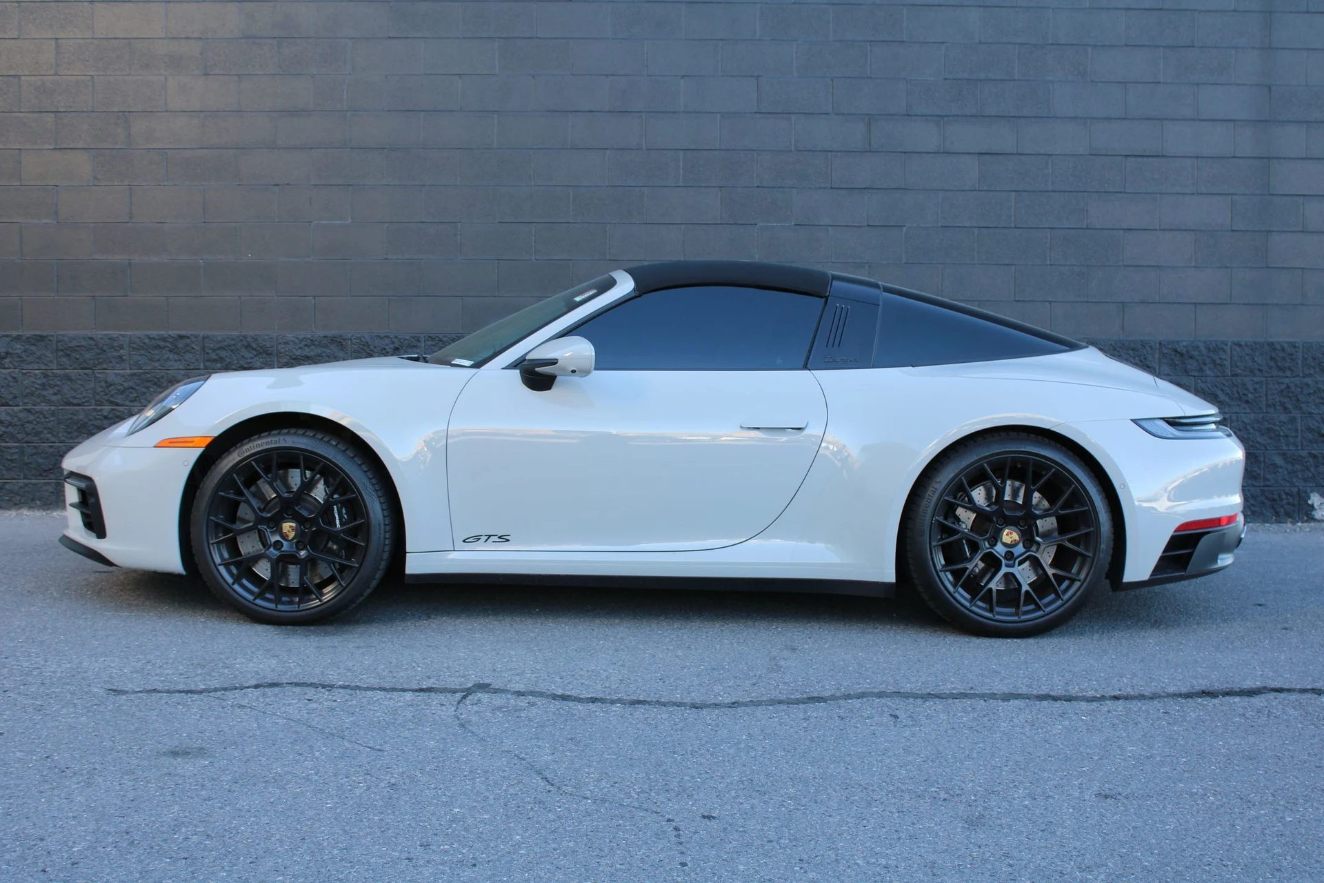 mph001_80418003_da00ae1f77793f3b4fc871c935aa62d3_03d922deed