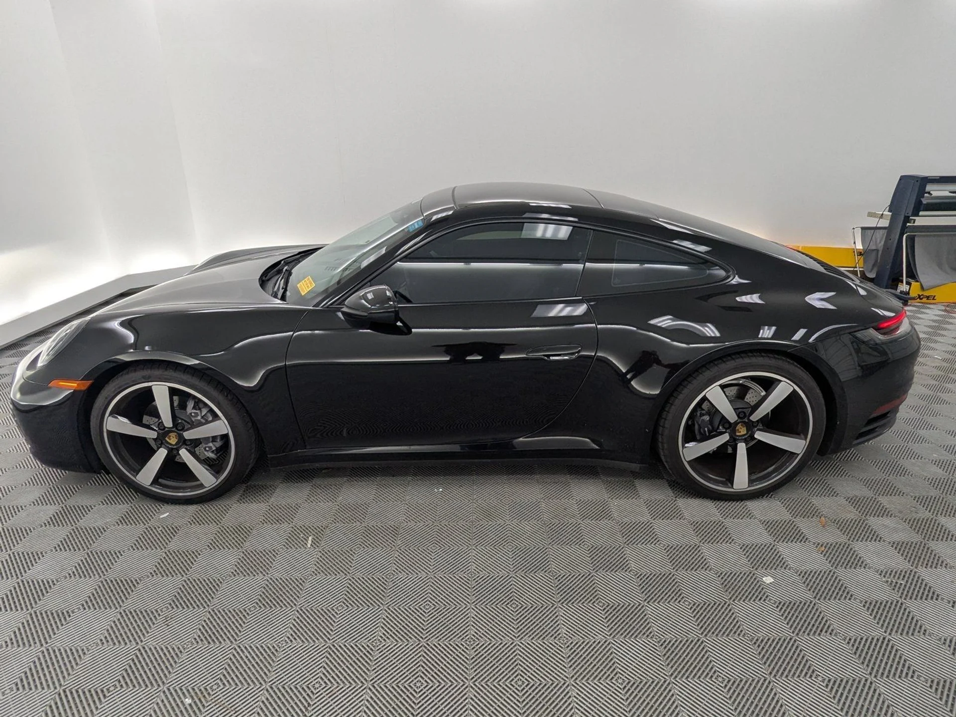 mph001_805190445_7c289004a73e96499f361f2064a393cex_07589f2724