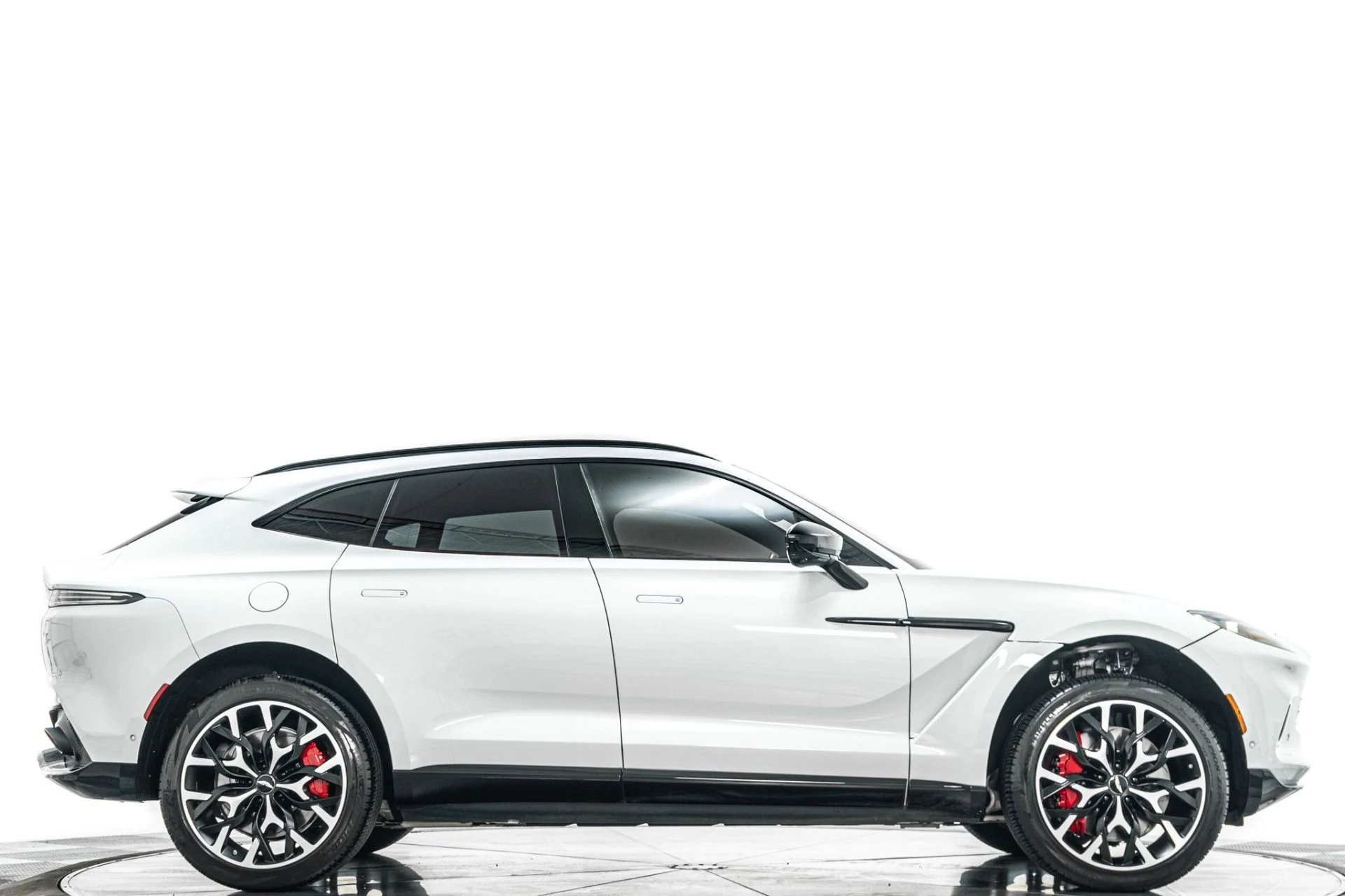 mph001_806001804_Used_2021_Aston_Martin_DBX_AML_Color_Indulgence_Pack_DB_Elegance_Pack_1783626326_bd64809b7c