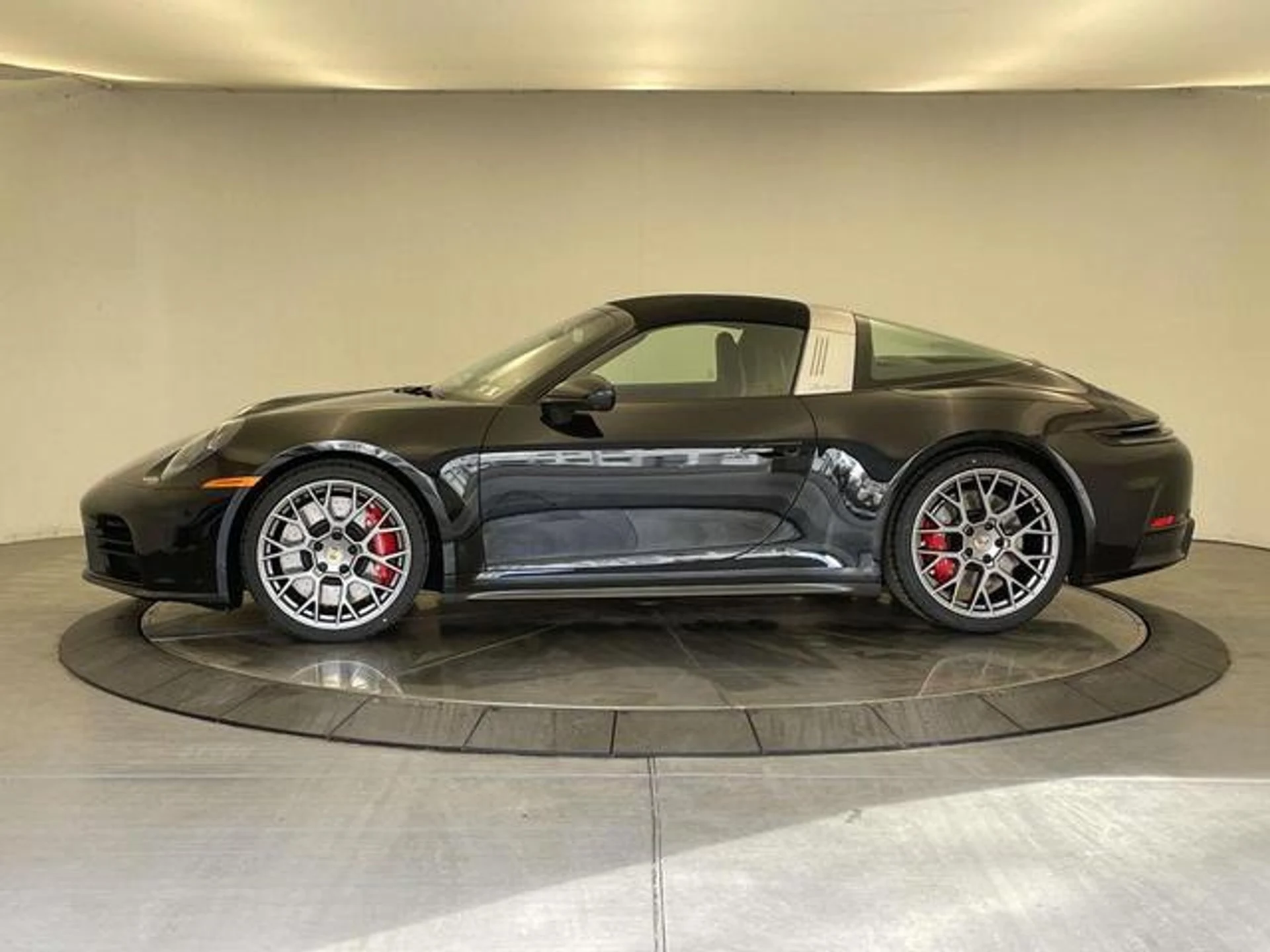 mph001_813840268_5e_Lq_K_Eb_J6q4wy_QQR_6_Cy_Svj4_To0_8be248e860