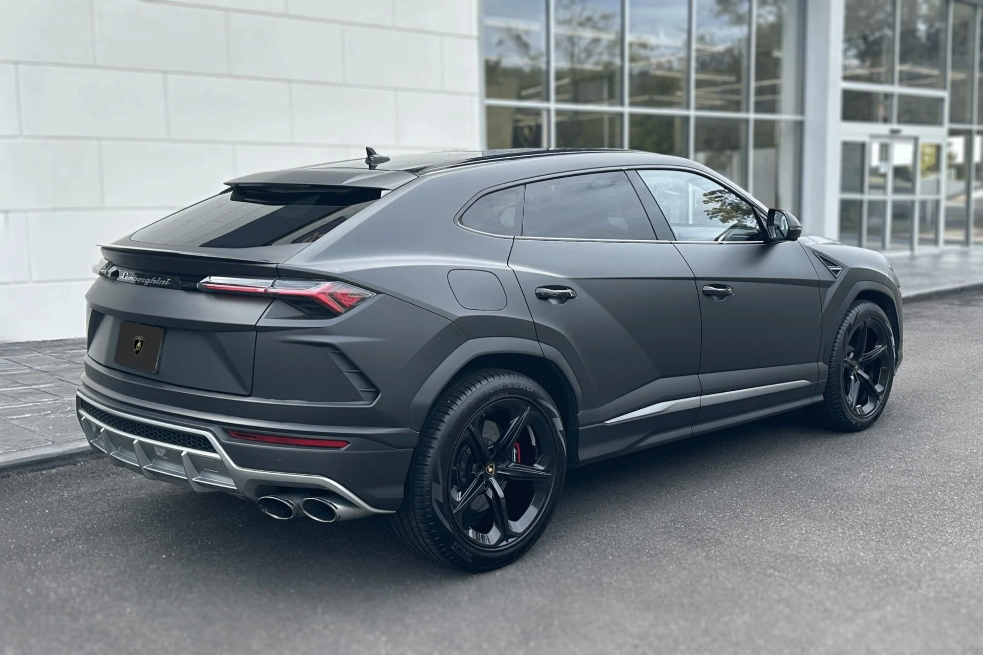 mph001_816522878_Used_2019_Lamborghini_Urus_1760609107_c005737099