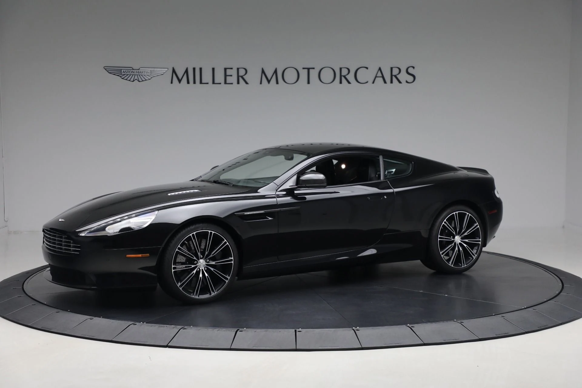 mph001_824186101_Used_2015_Aston_Martin_DB_9_Carbon_Edition_3a5fe0deef
