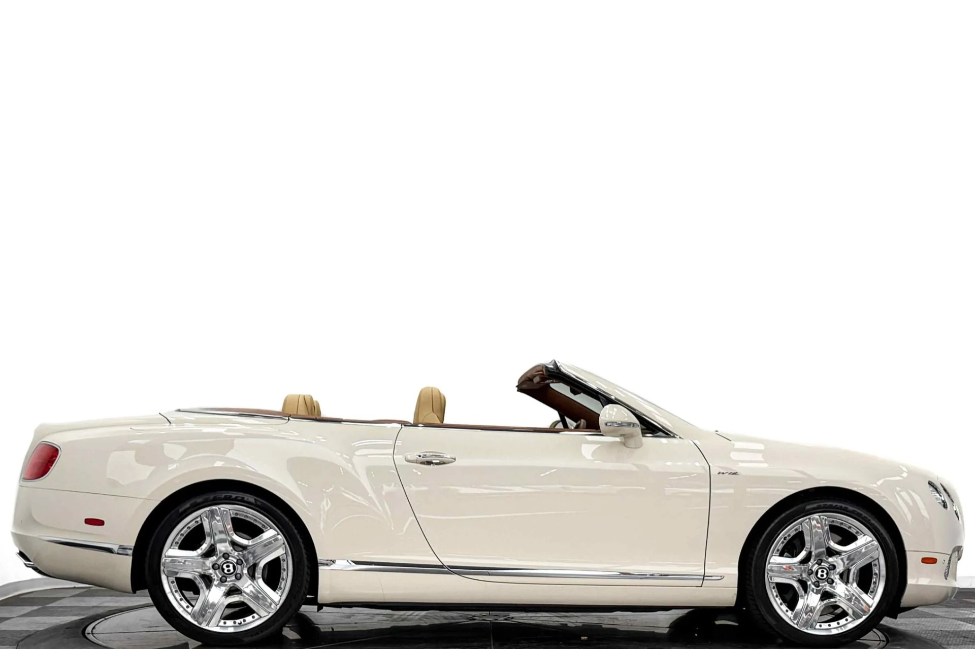 mph001_835738304_Used_2015_Bentley_Continental_GTC_W12_Mulliner_Driving_Specification_1785523286_629bebb722