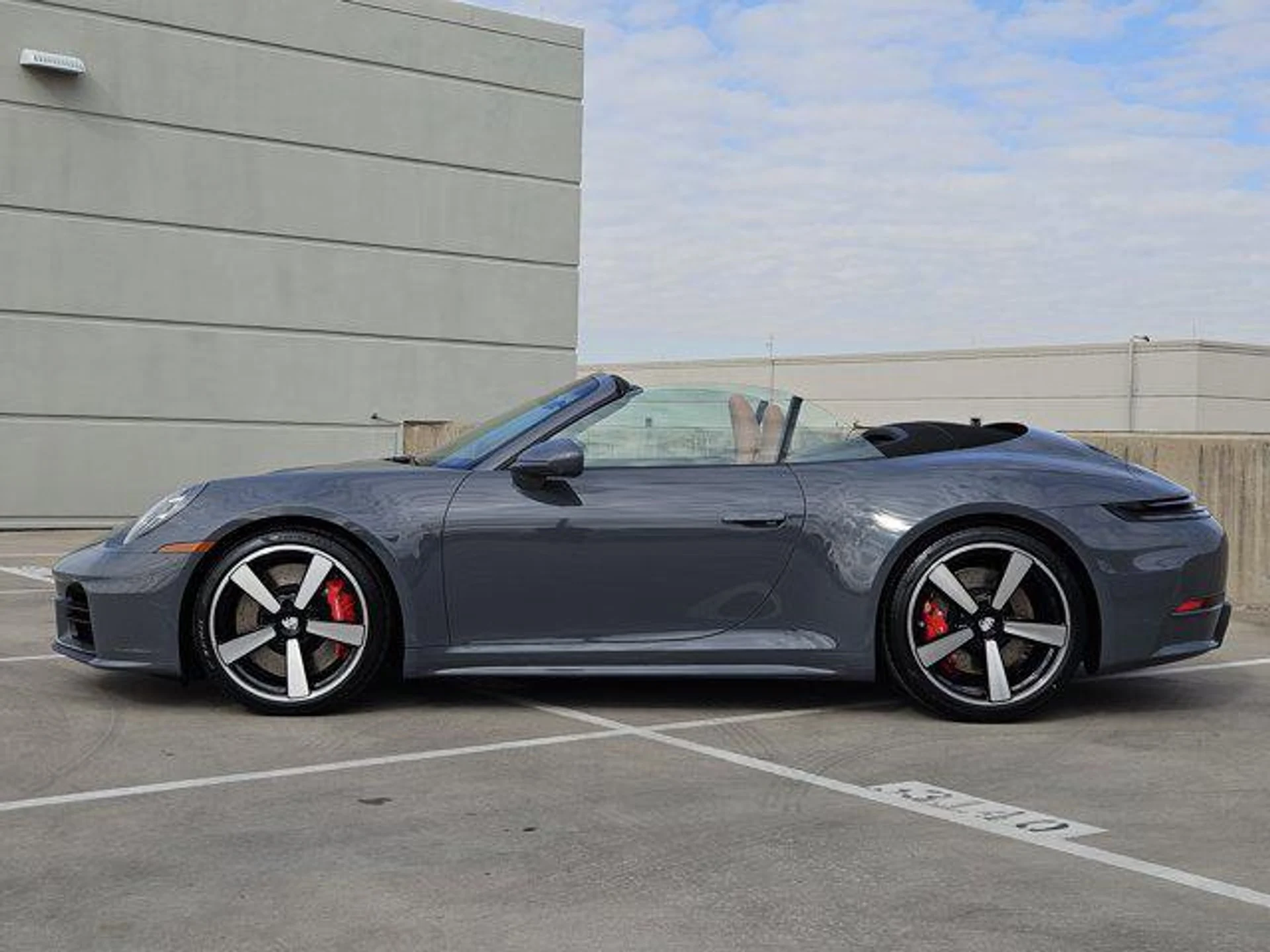 mph001_841385924_s5_Mc_N_Va_Z3lpb_Yj_X_Fgo_Oyg_s_O7_Bs_29c5408692