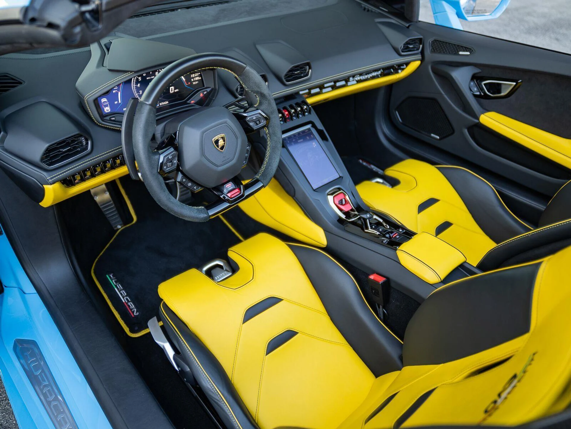 mph001_843364187_Used_2022_Lamborghini_Huracan_EVO_Spyder_AWD_1792704185_92706b5e2e