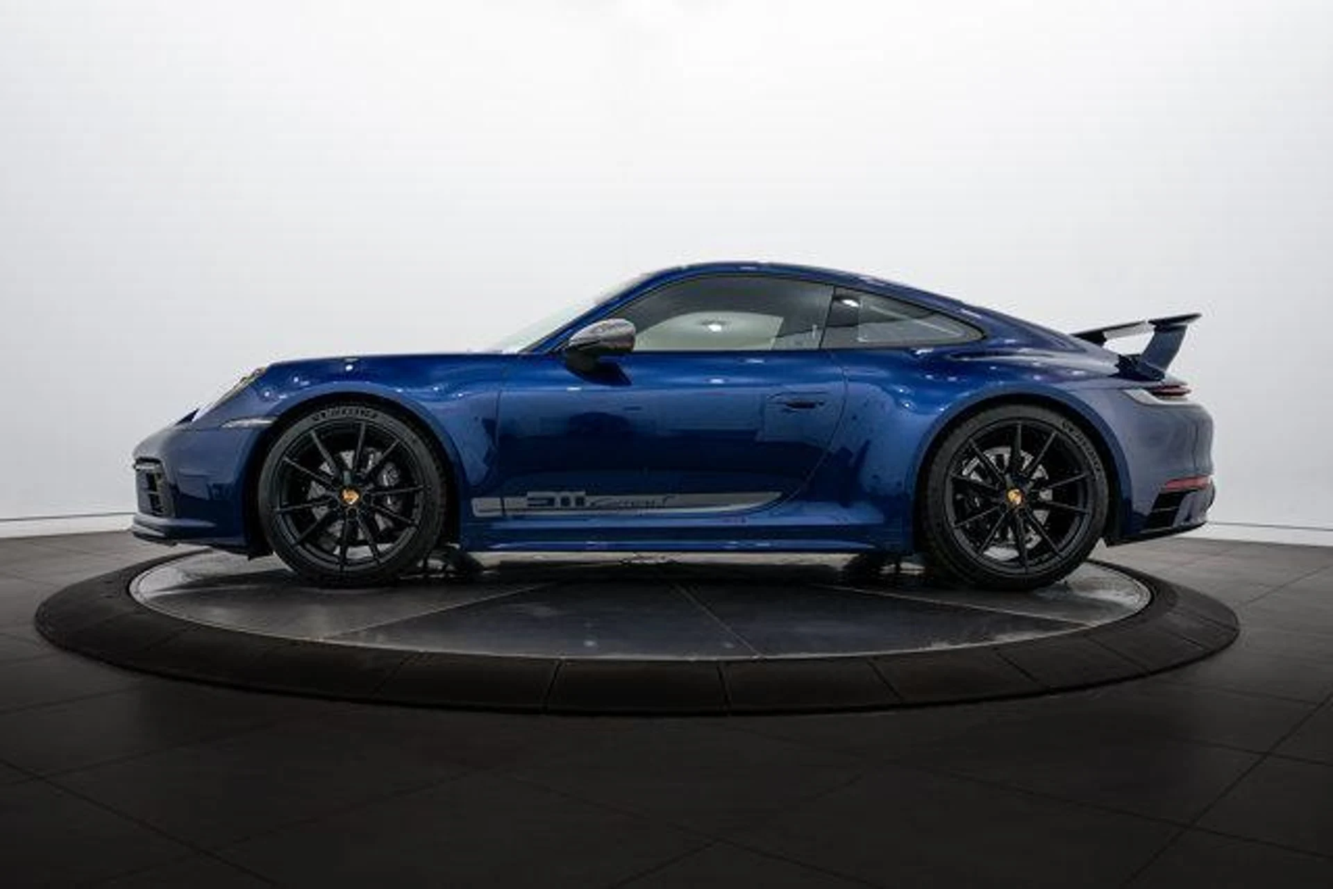 mph001_854017115_hd_H7l_HE_8s_Qx_N_Pp_Y_Tggq_RW_w_Ey_Hg_59777f6fca