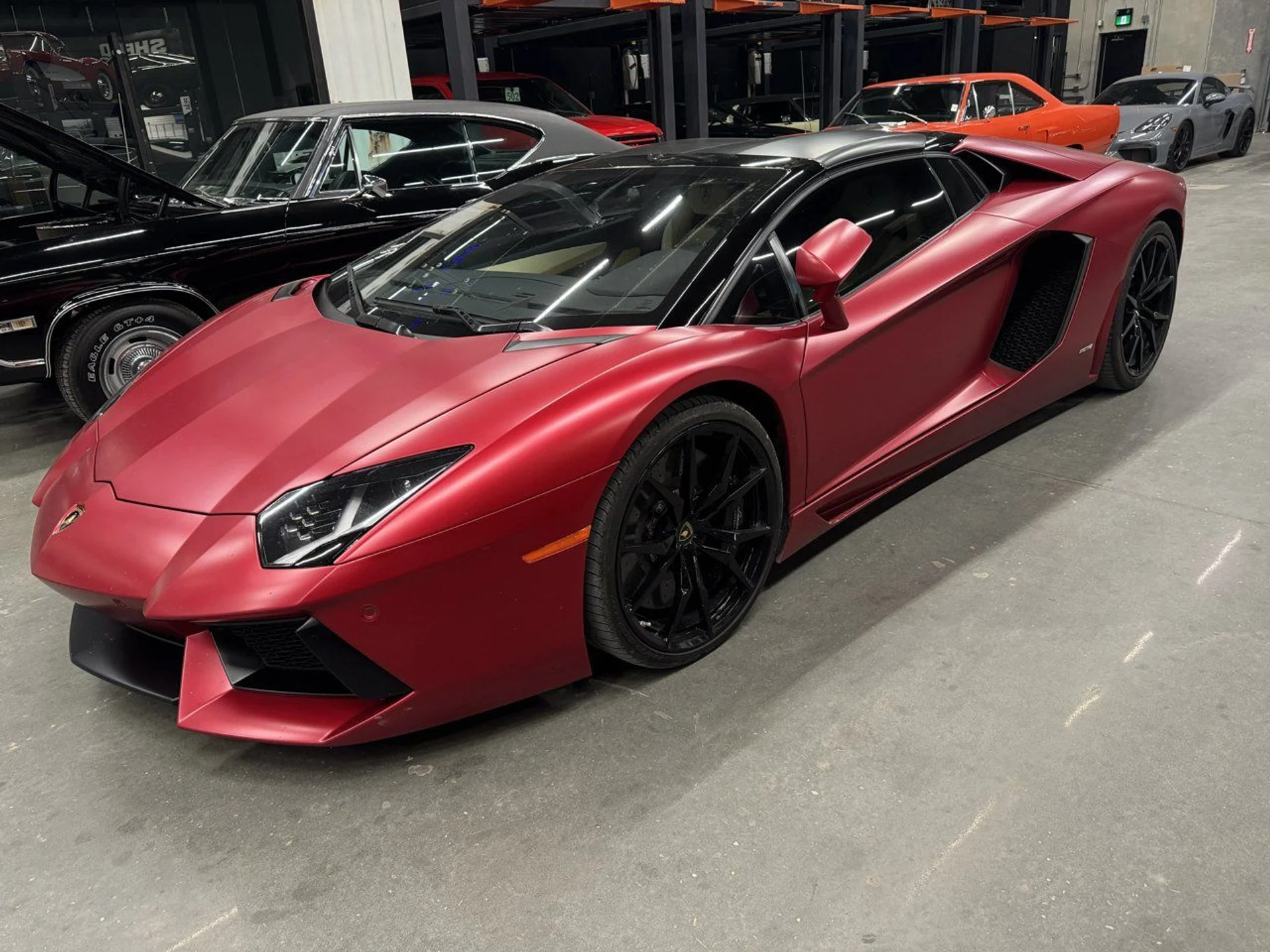 mph001_854847819_lamborghini_aventador_2016_0d2f667045