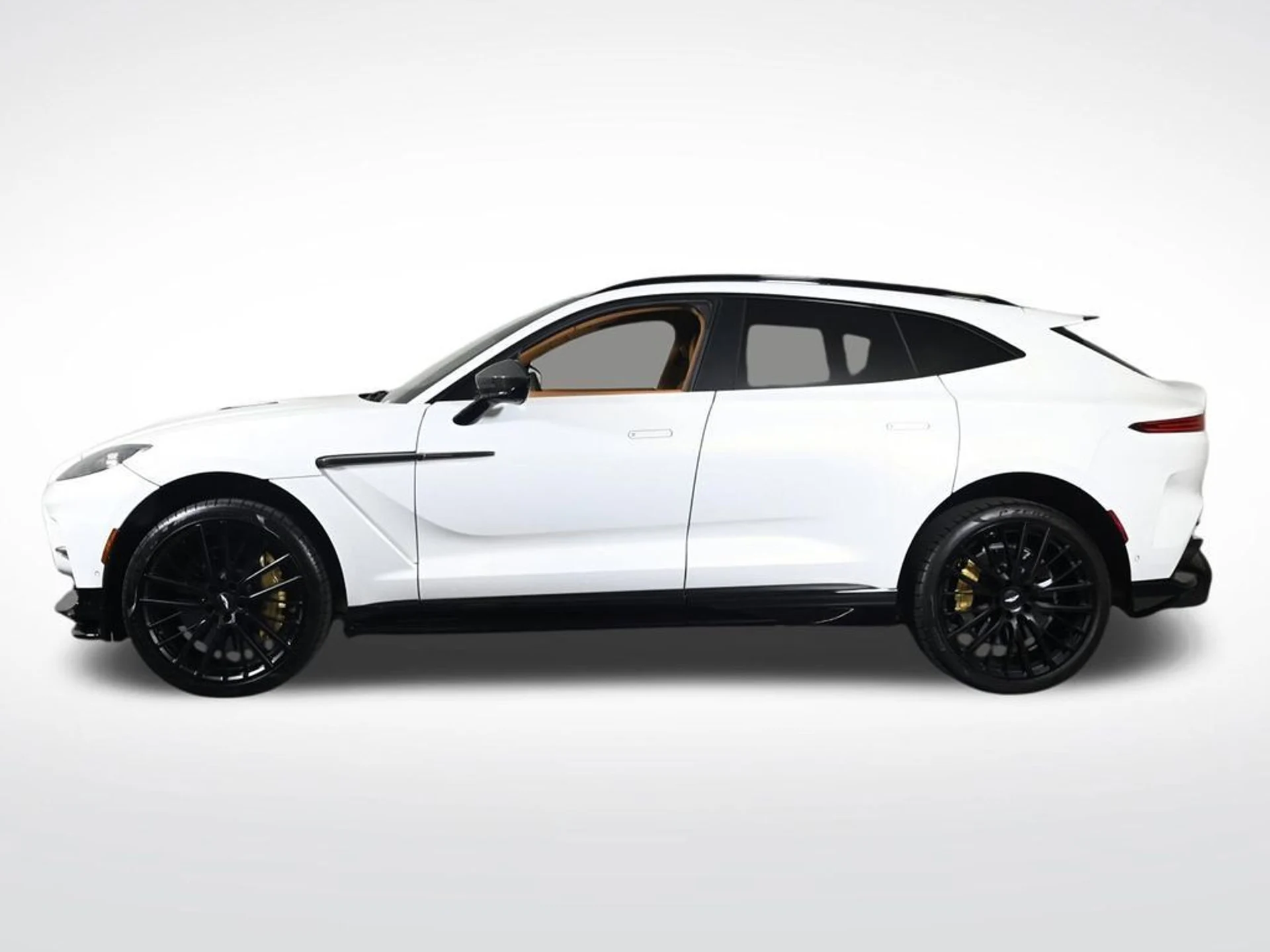 mph001_855955406_used_2023_aston_martin_dbx_707_11350_23035484_2_1024_747dfc78ee