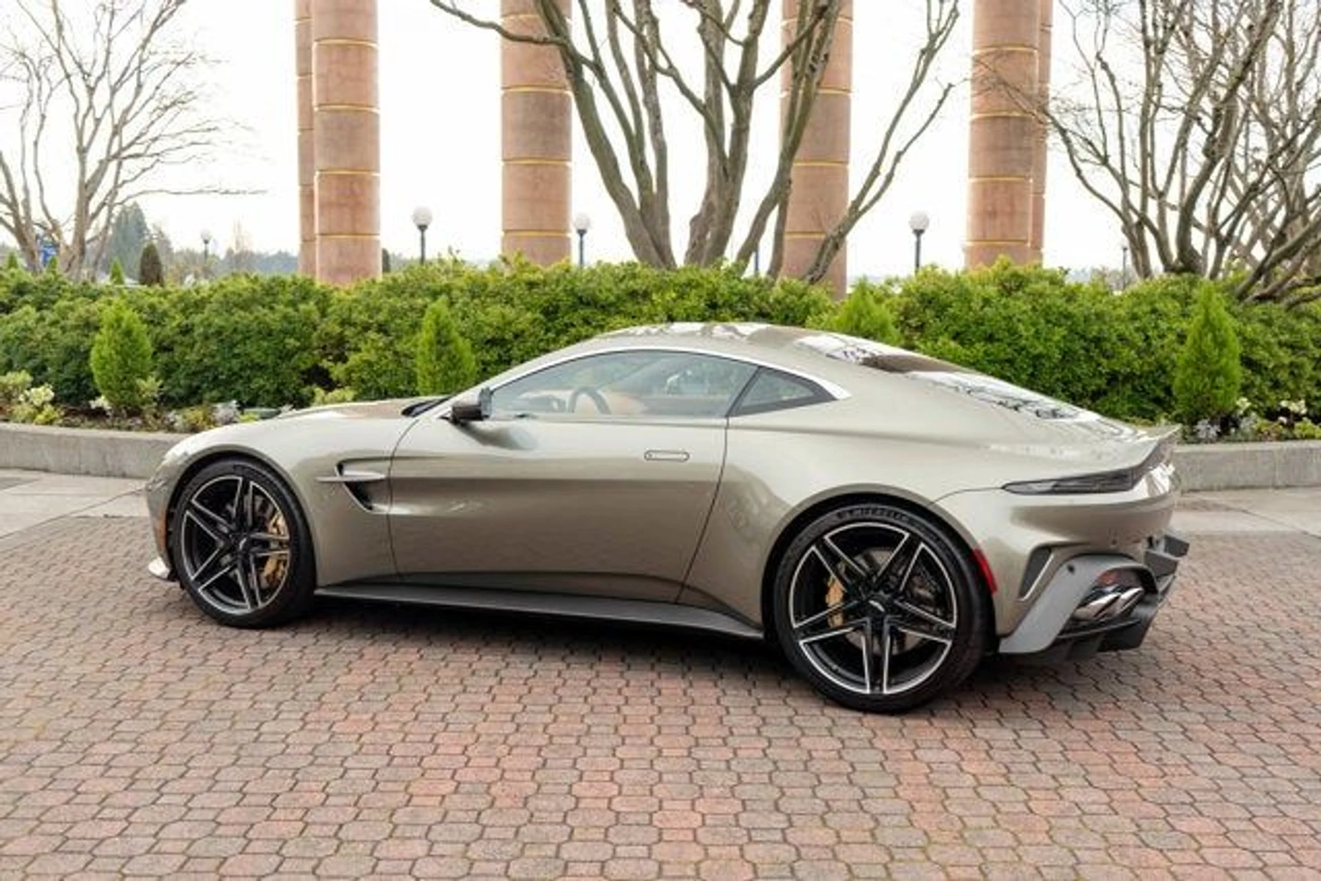 mph001_858560772_2_b94cd11eb5