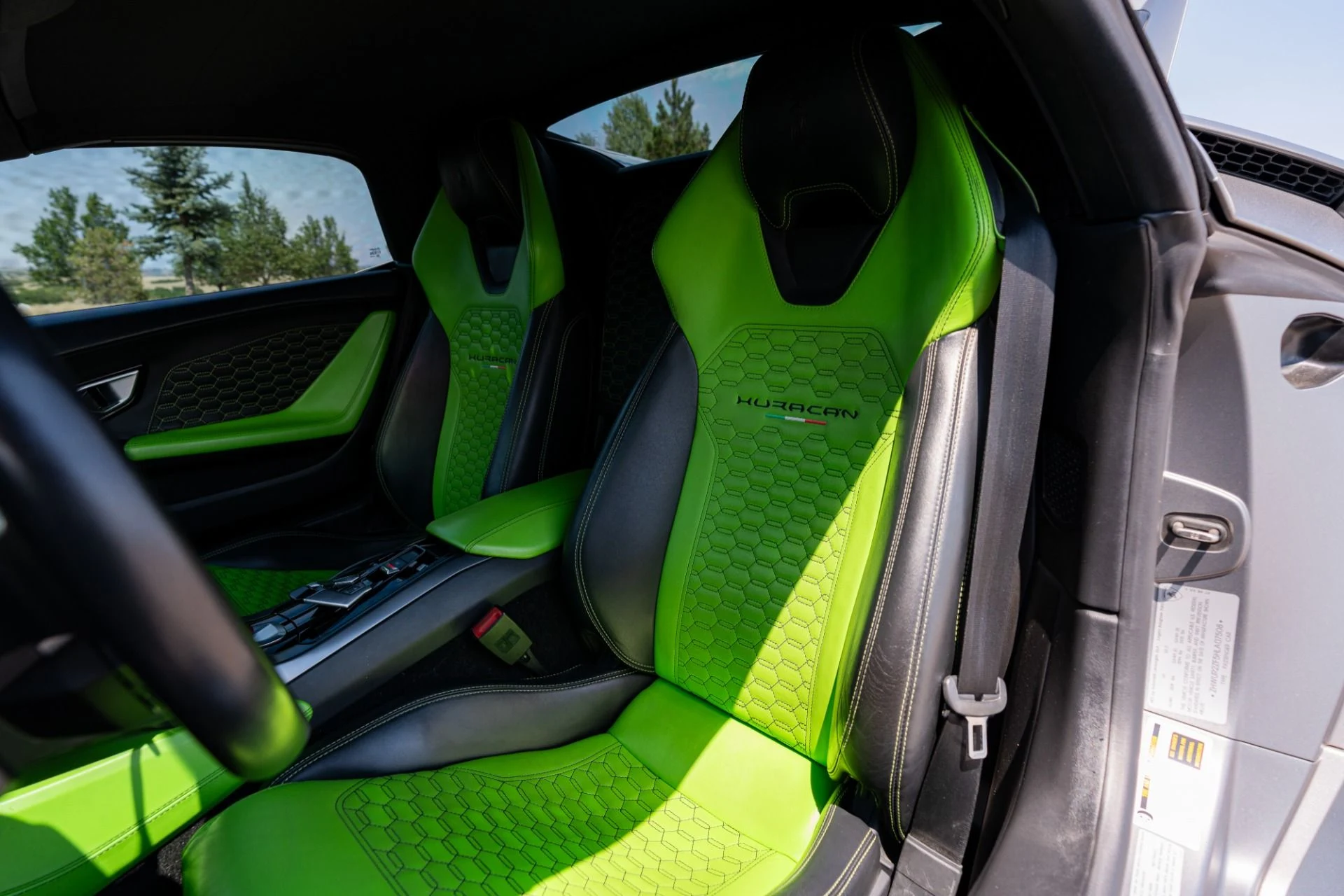 mph001_858906468_Used_2017_Lamborghini_Huracan_LP_580_2_Spyder_1783359023_7a4fb0314d