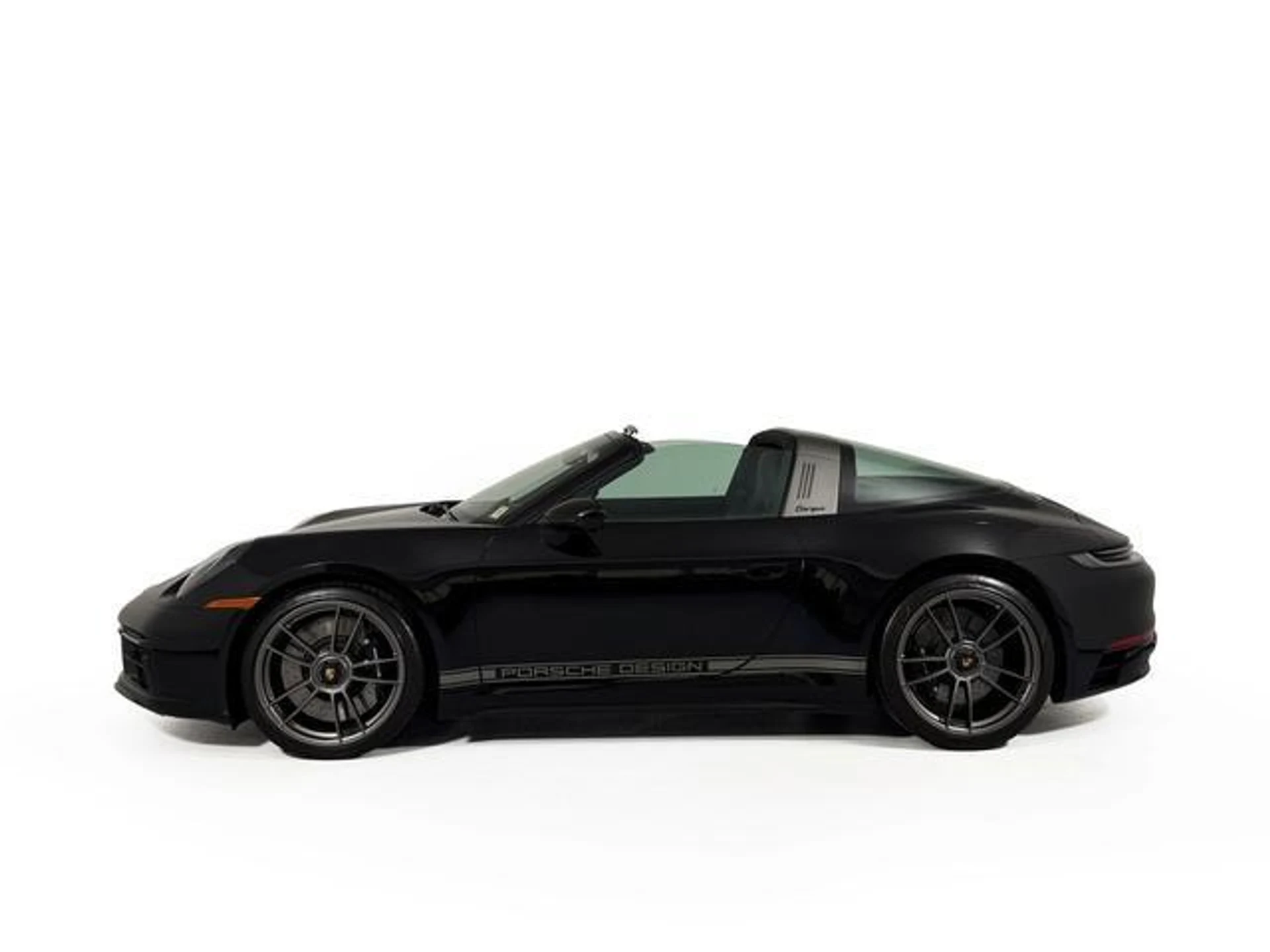 mph001_864407142_MM_9_pq_S2m_Si_E_Hw_I_60f_Catg_Lo_Gs_c9275754bf