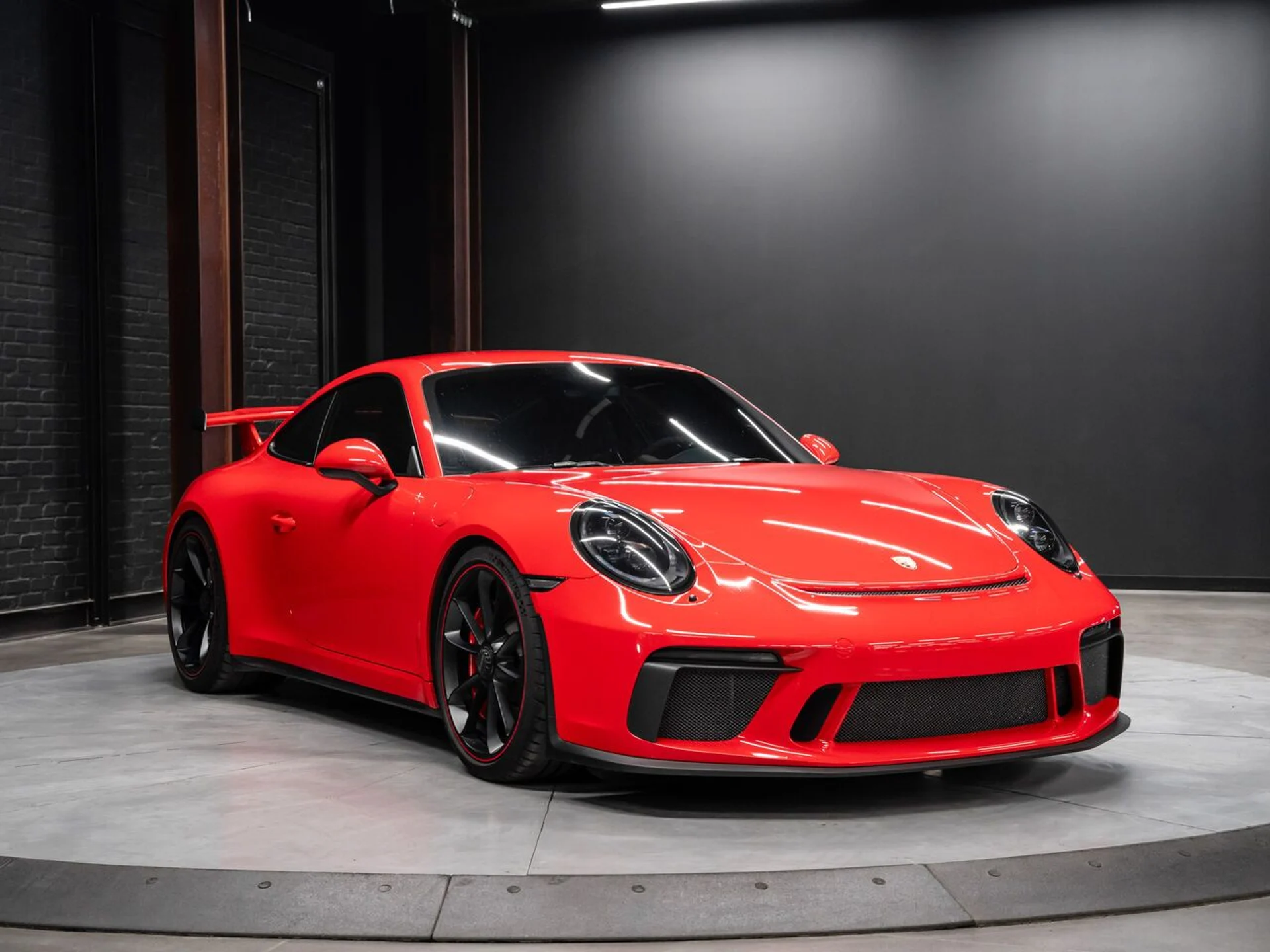 mph001_868716668_porsche_911_2018_89cc63abc5