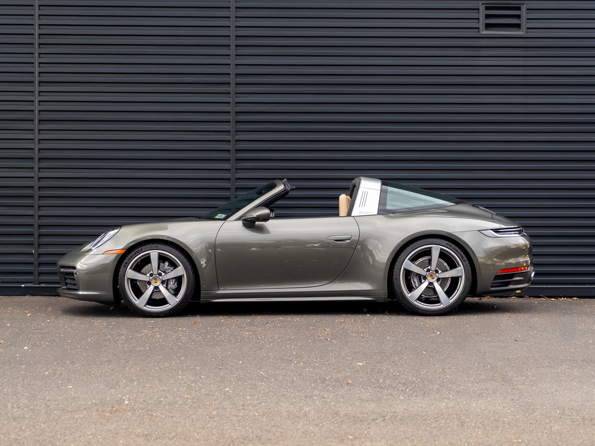 mph001_883217393_2_498d9c366f