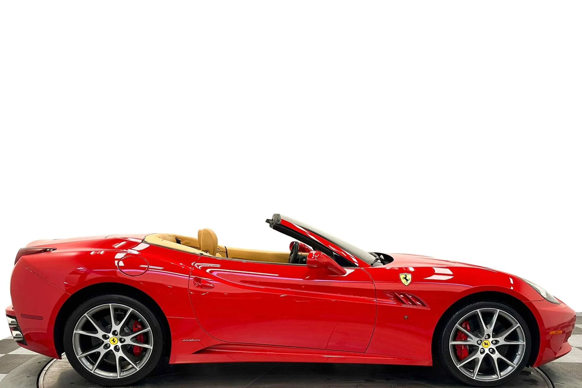 mph001_885540476_Used_2013_Ferrari_California_Daytona_Seats_Forged_Wheels_Extended_Beige_Leather_1771614841_cdbda5abf0