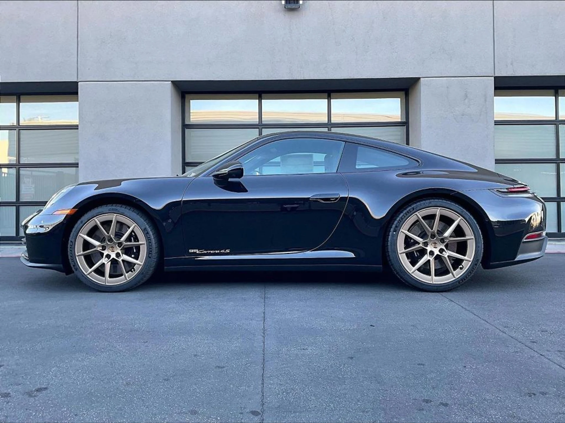 mph001_898797509_Nt6_L_Ba_SSX_Sv_Txy_B6x_LO_l_C_Vx_Bg_710cb44a8b