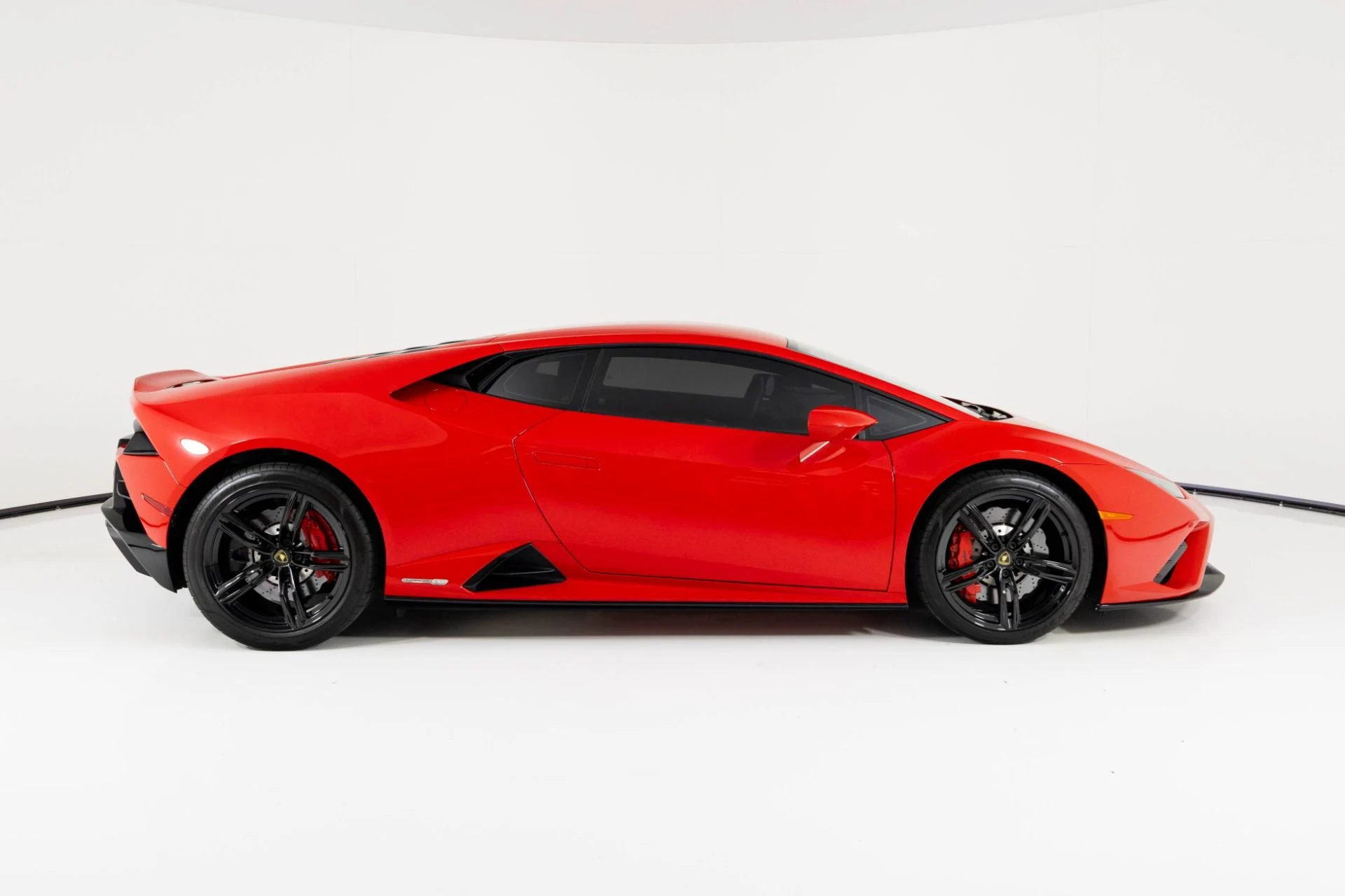 mph001_90102414_Used_2021_Lamborghini_Huracan_EVO_1762806433_685d38bb5d