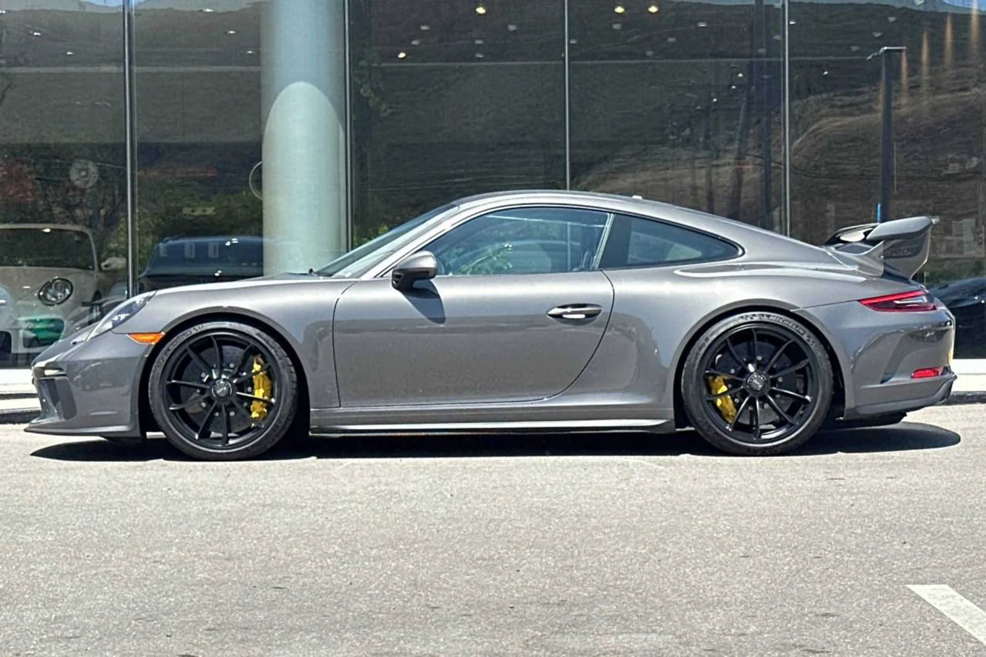 mph001_905659118_1280_224562eab3