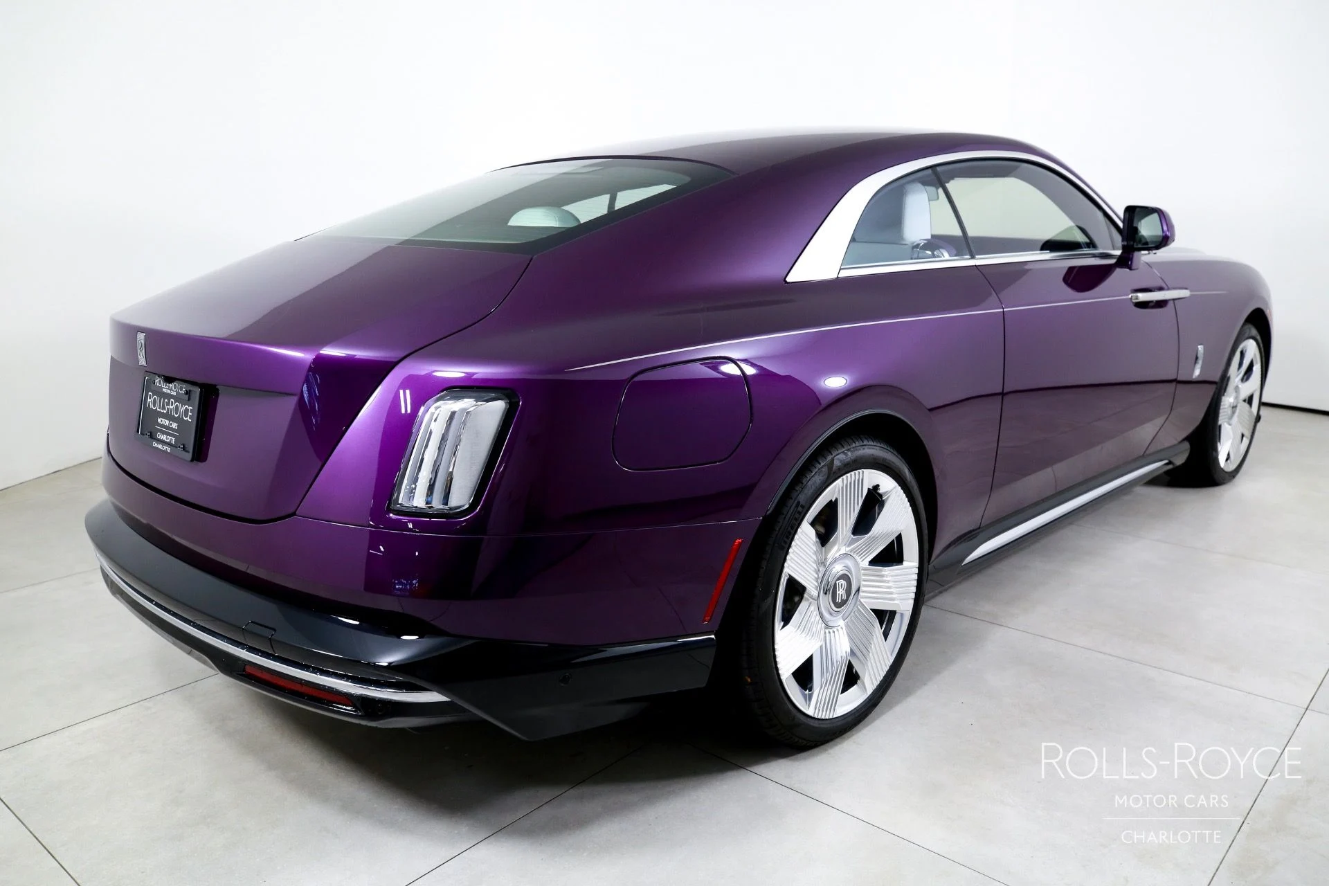 mph001_906266344_Used_2024_Rolls_Royce_Spectre_1754591081_4f07661fa4