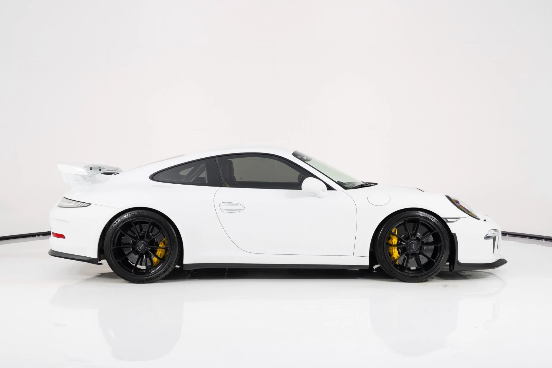 mph001_907923558_Used_2015_Porsche_911_GT_3_1755021408_dda578b43f