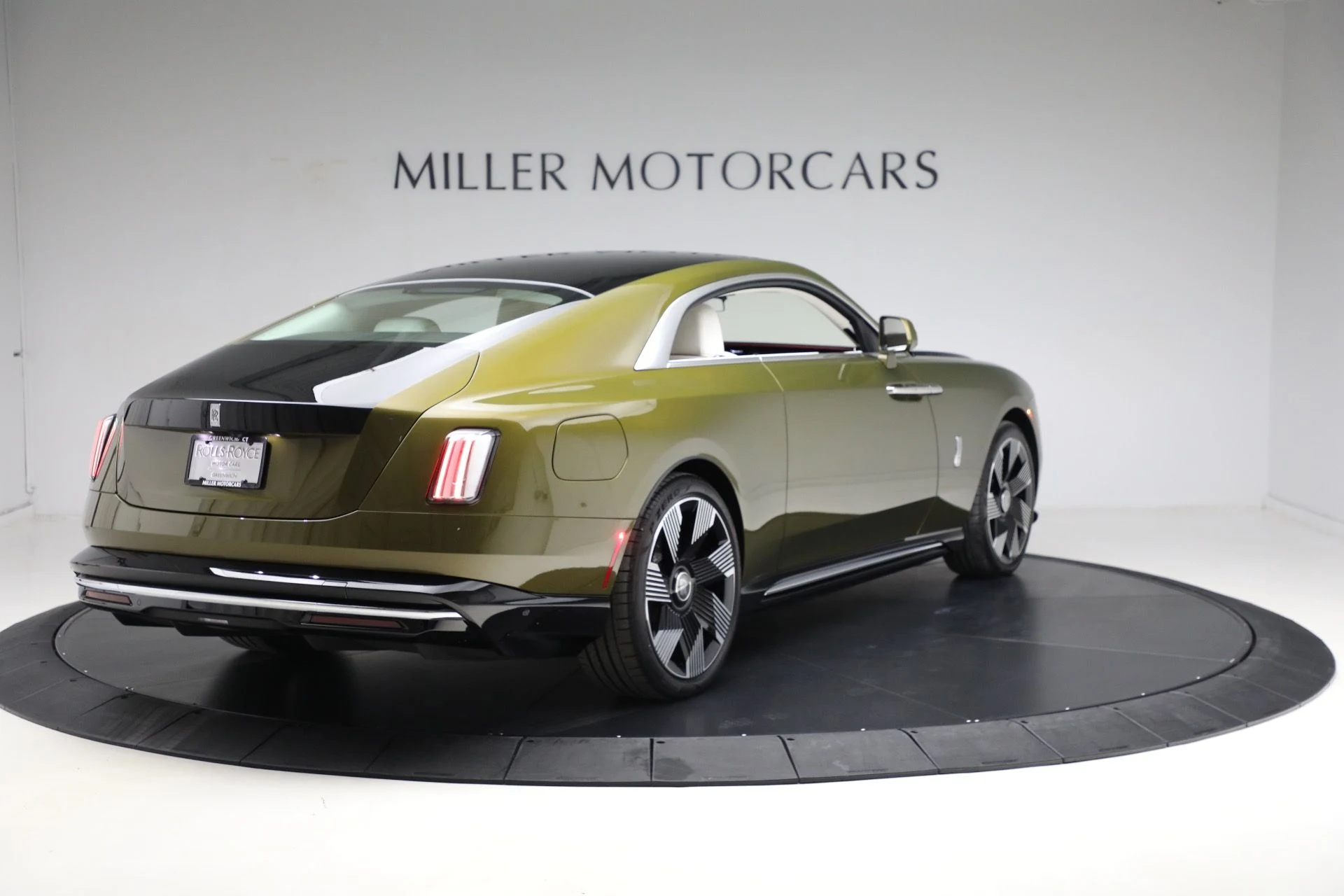 mph001_911376180_Used_2025_Rolls_Royce_Spectre_8be359ab00