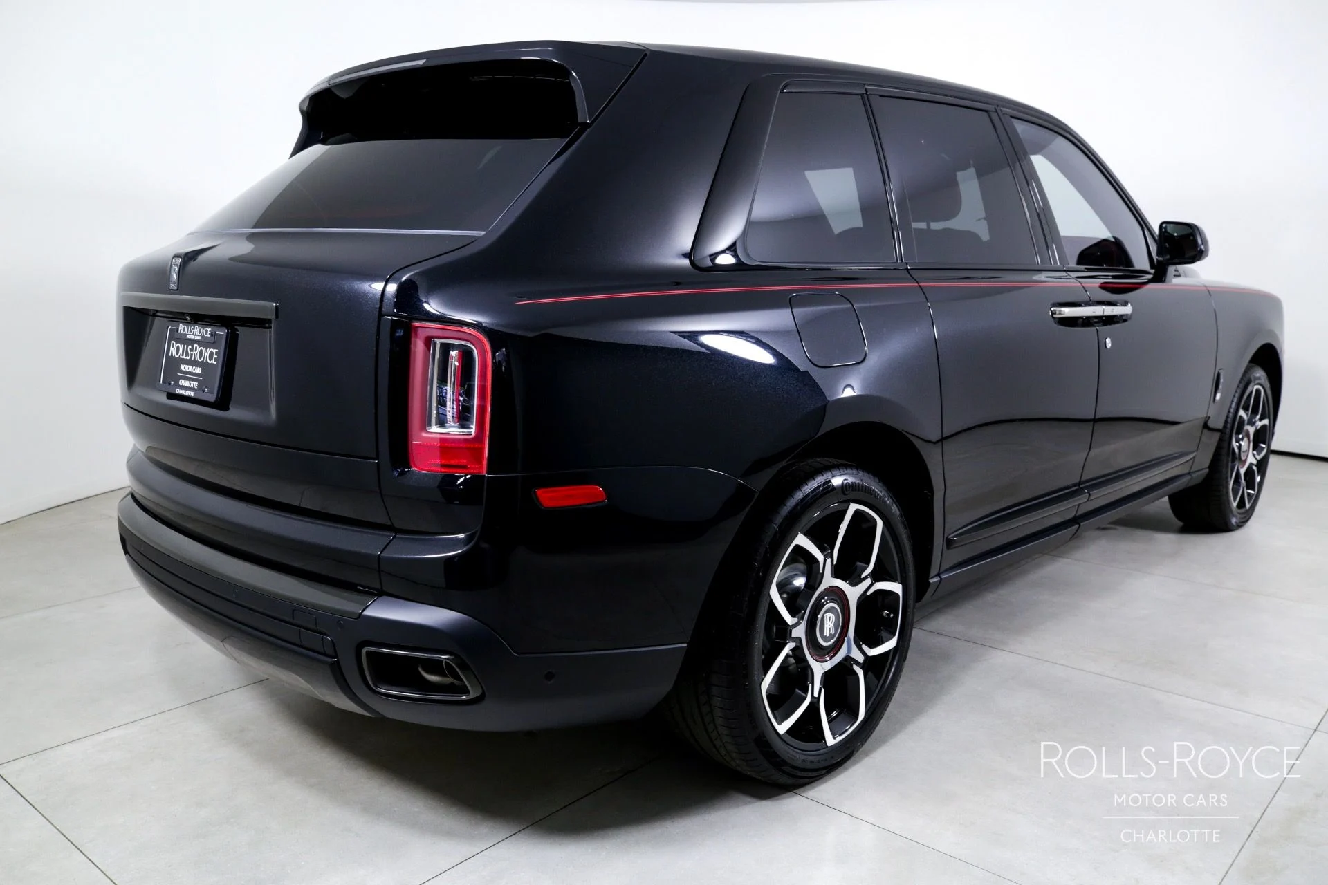 mph001_91551495_Used_2024_Rolls_Royce_Black_Badge_Cullinan_1746460567_5e84682fd1