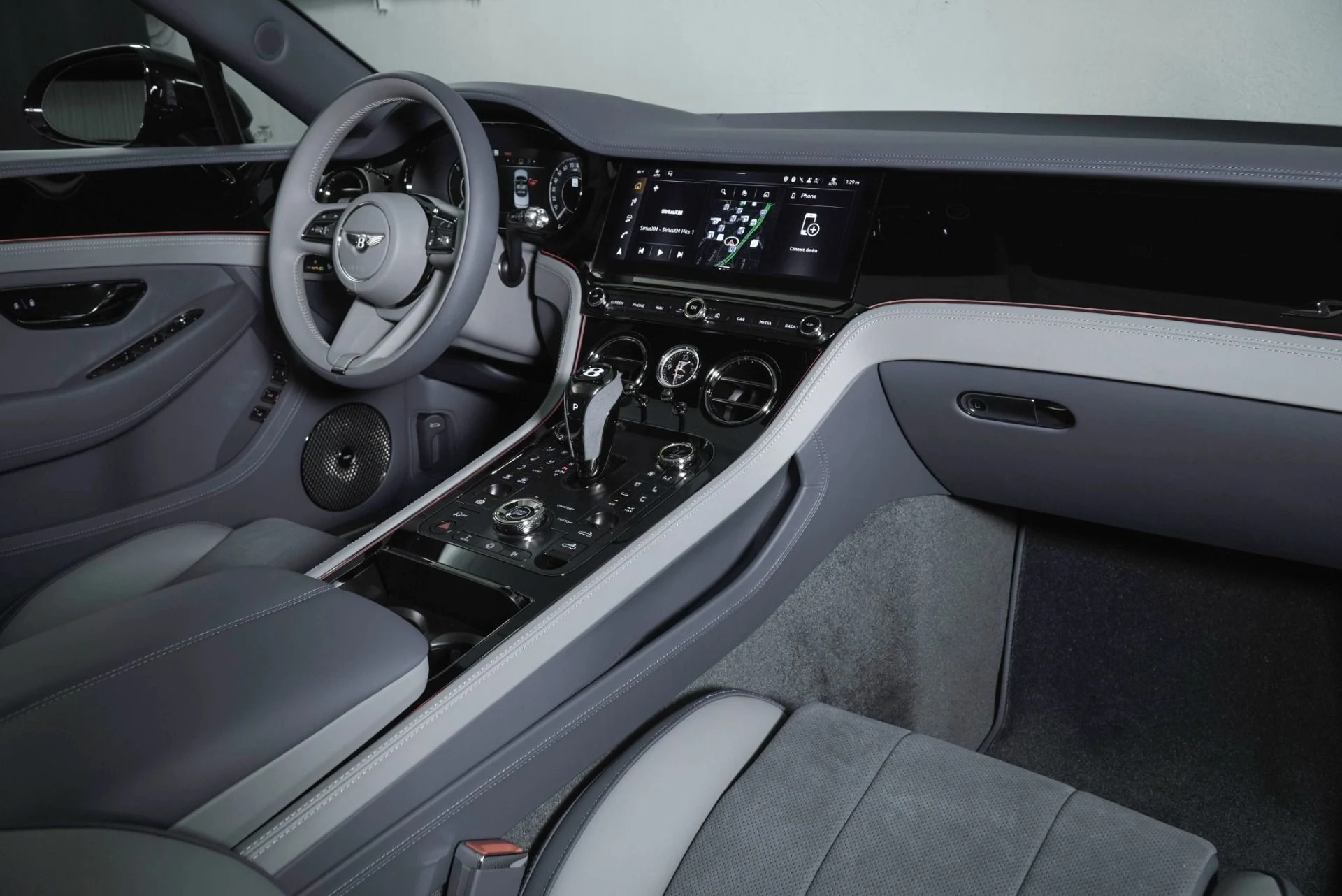 mph001_91943454_New_2026_Bentley_Continental_GTC_S_1779813557_28a4c5db47