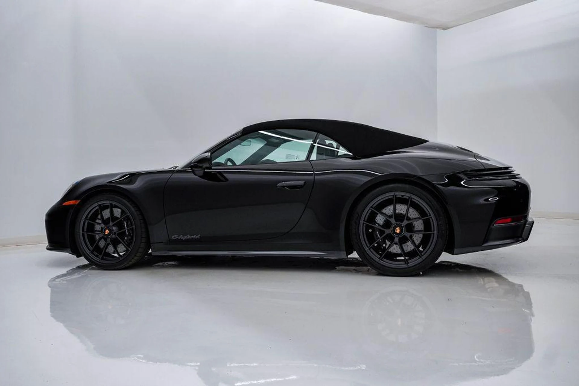 mph001_919448996_Pv_JT_Rqgbyy8_J_Jk_HYV_1_Bd_N_Rbuv_KU_f7e9b59265