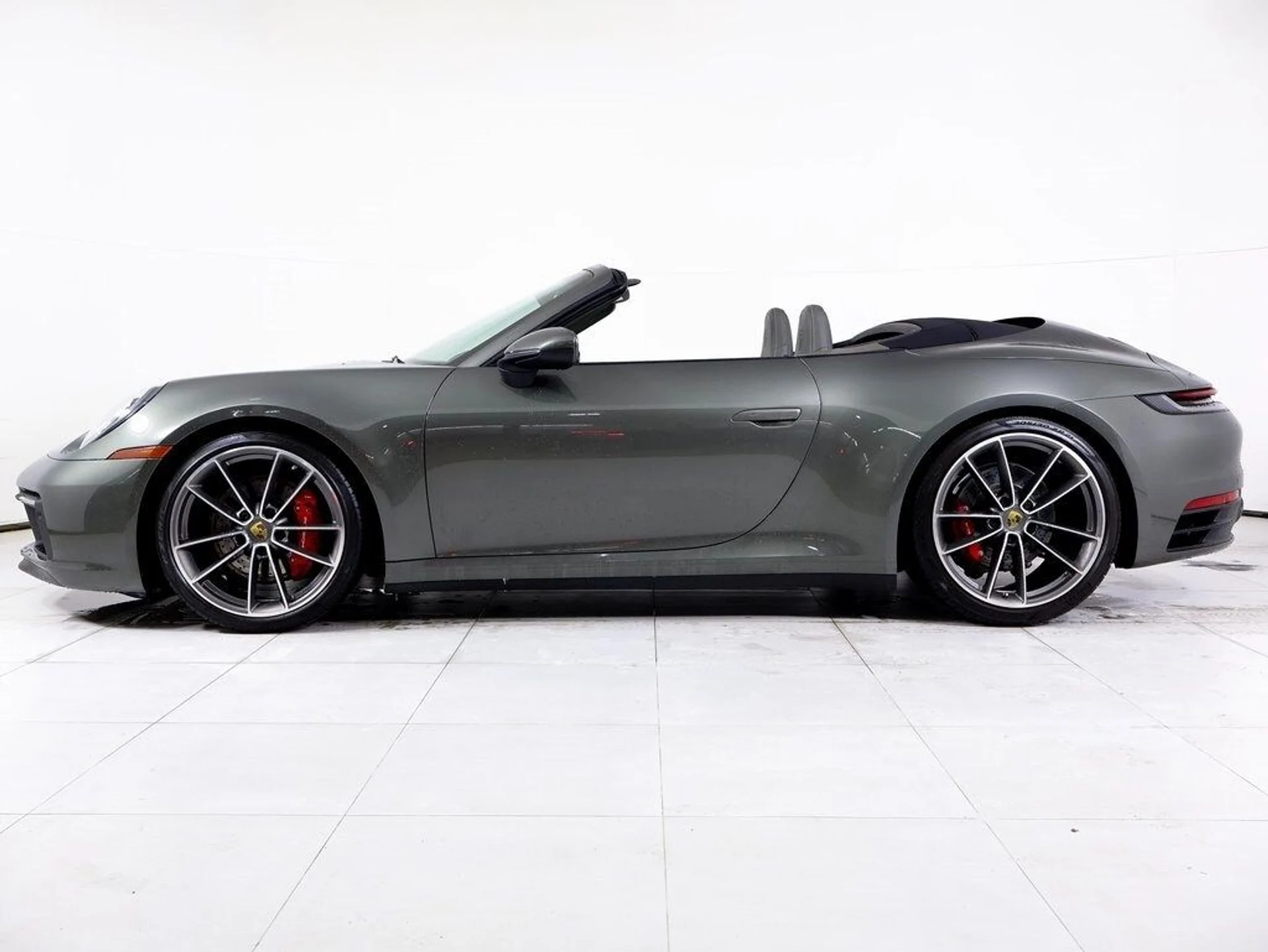 mph001_92466068_6f7020a56ba3e41e18c3c8f6ebc4277ax_4f609de86e