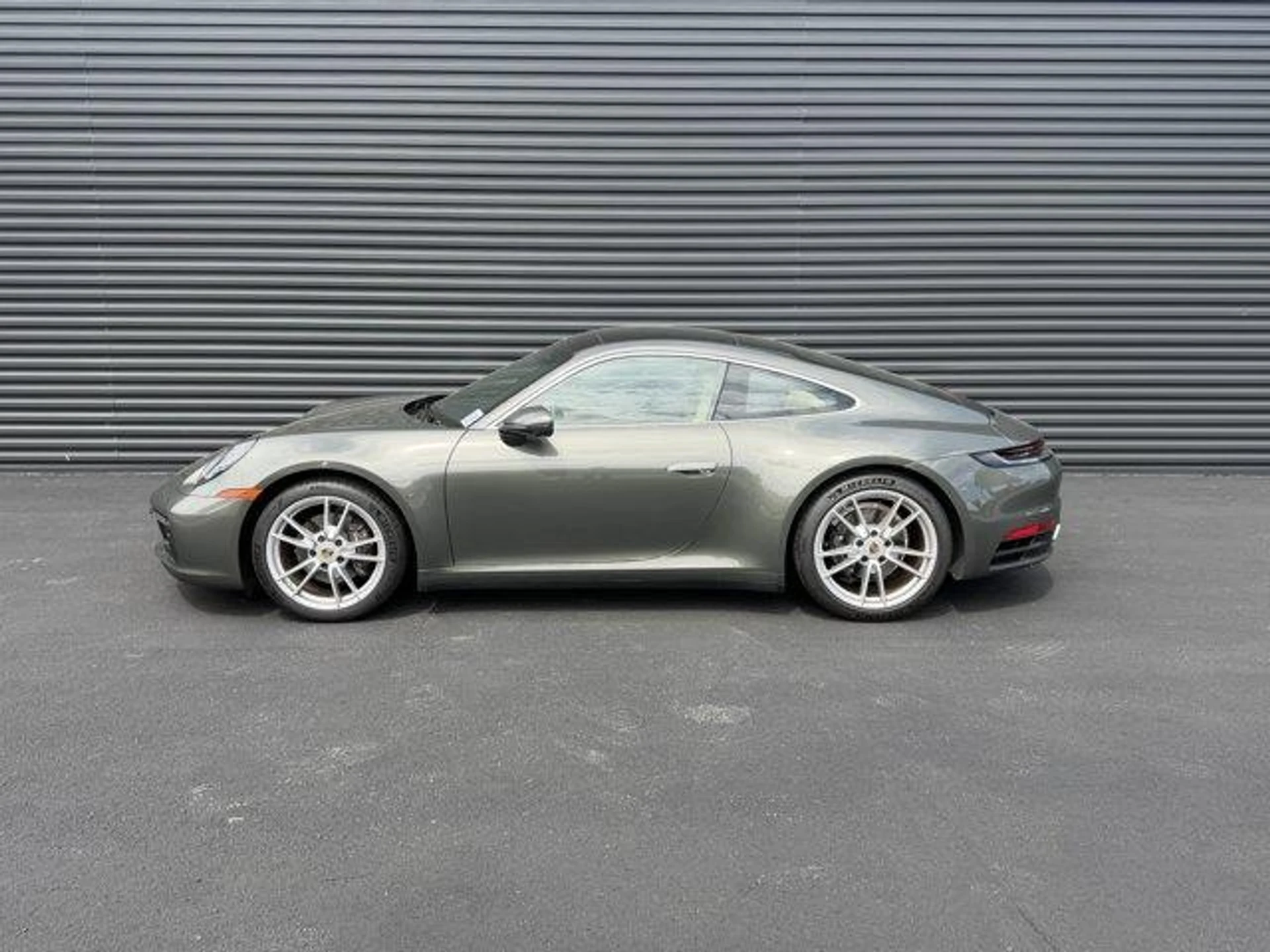 mph001_926815500_ie_QJG_1dvr_Nf_OQO_Xmp_RE_88yb_R_Hk_054c755ccd