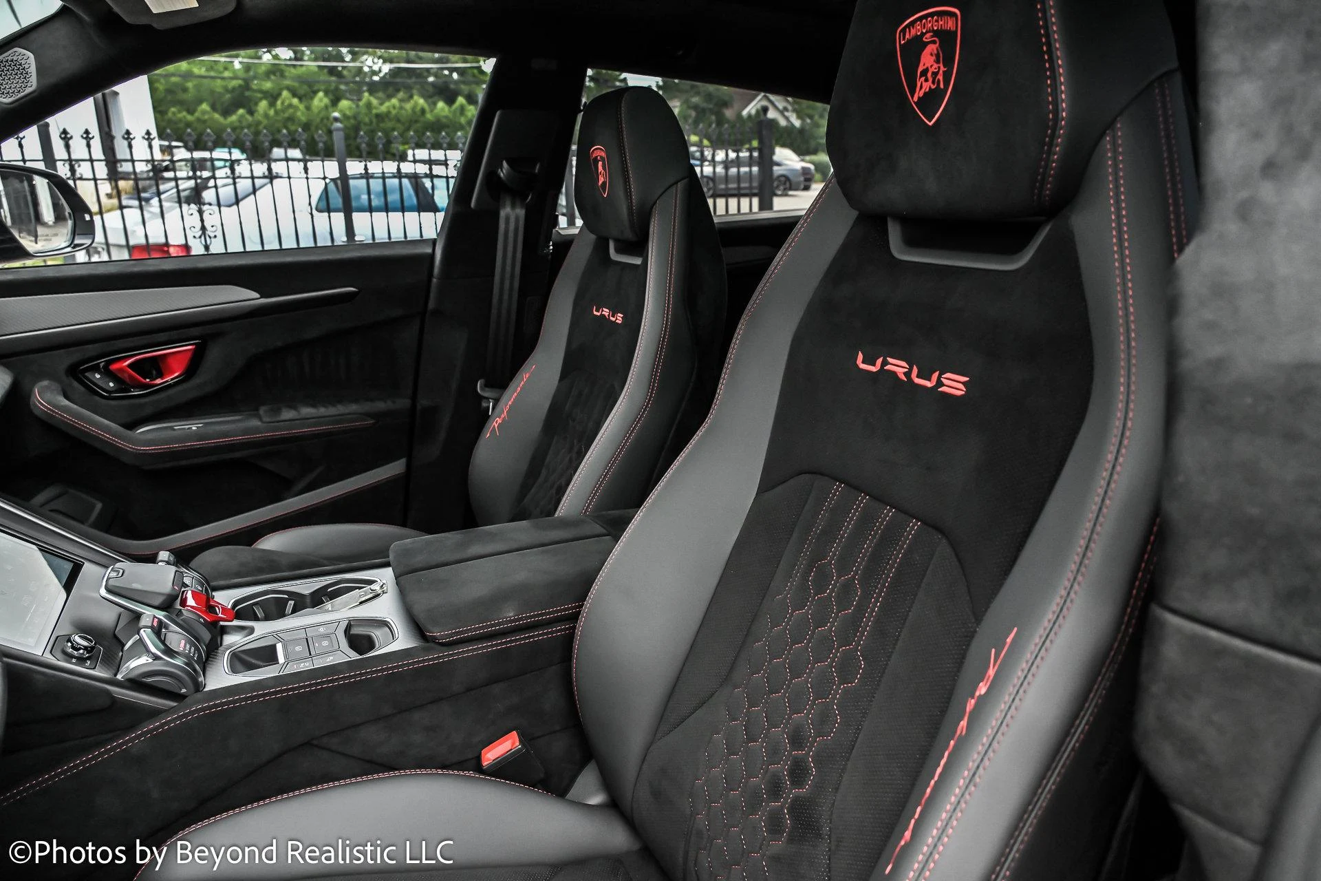 mph001_928937872_Used_2024_Lamborghini_Urus_Performante_1755763359_479b3edb42