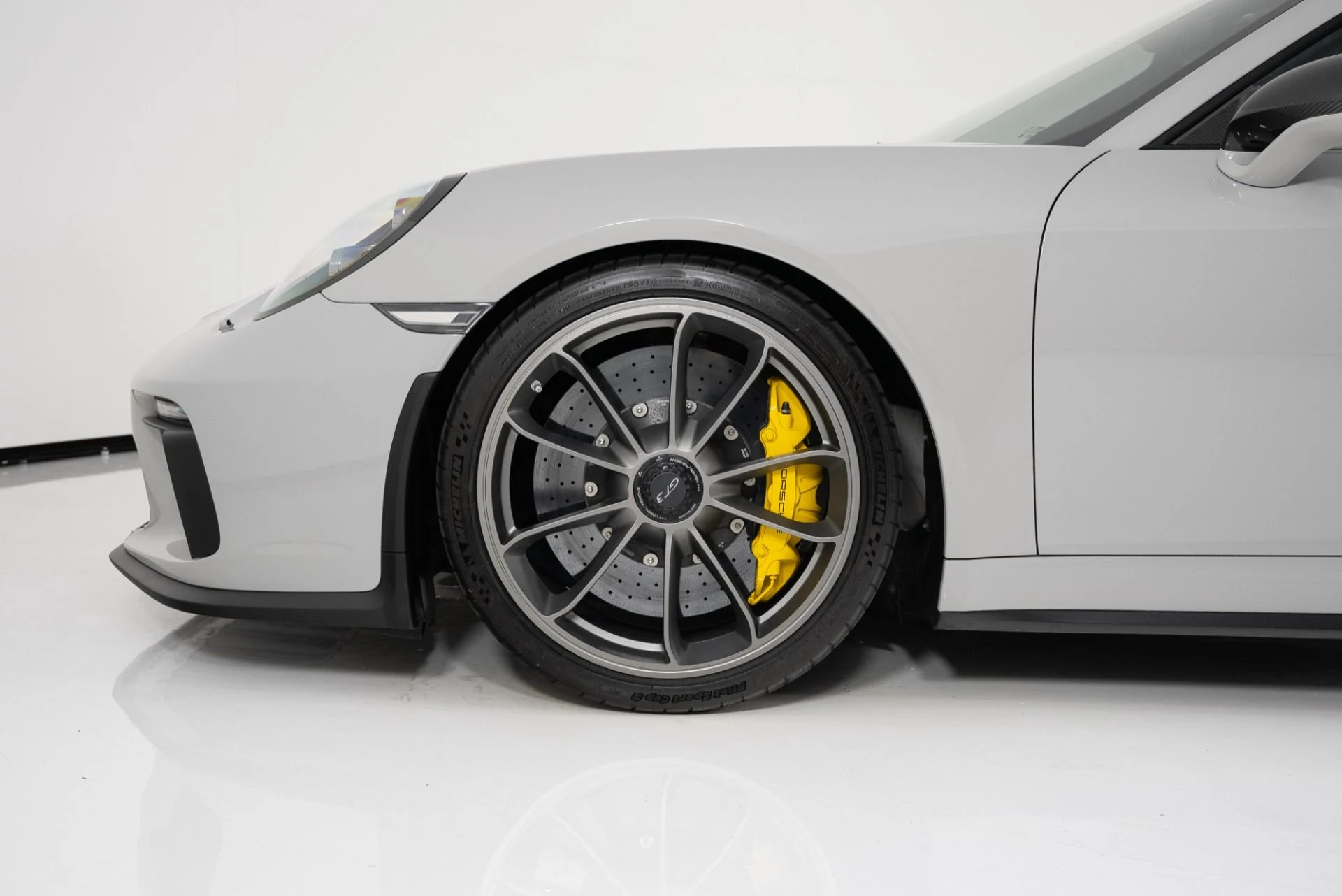 mph001_932374660_Used_2018_Porsche_911_GT_3_1759183086_b2b9101378