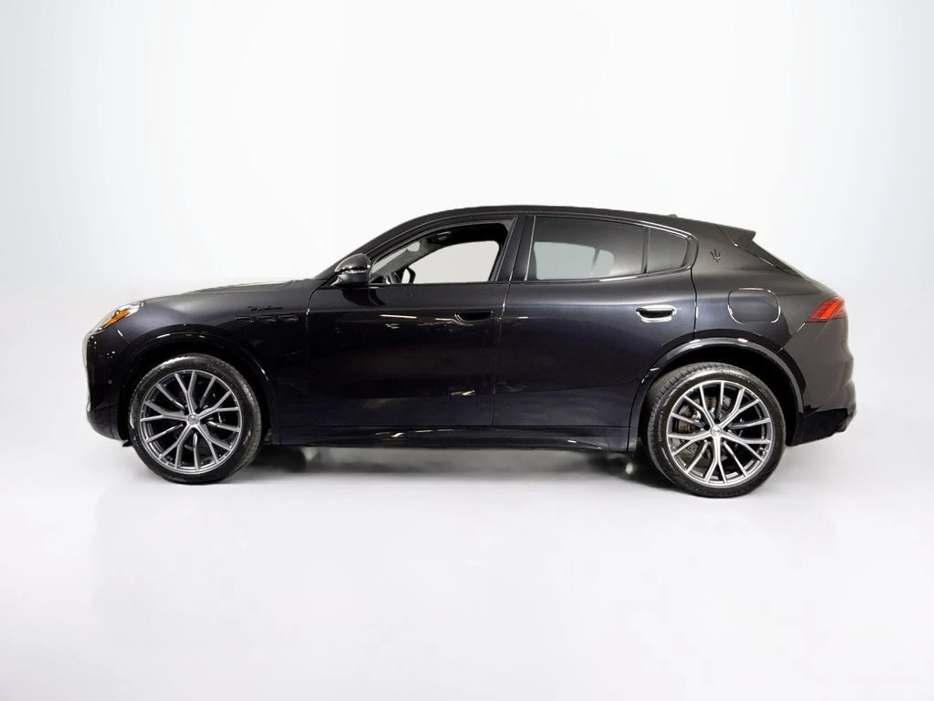 mph001_937389678_new_2026_maserati_grecale_modenaawd_11350_23011455_2_1024_87e931f31a