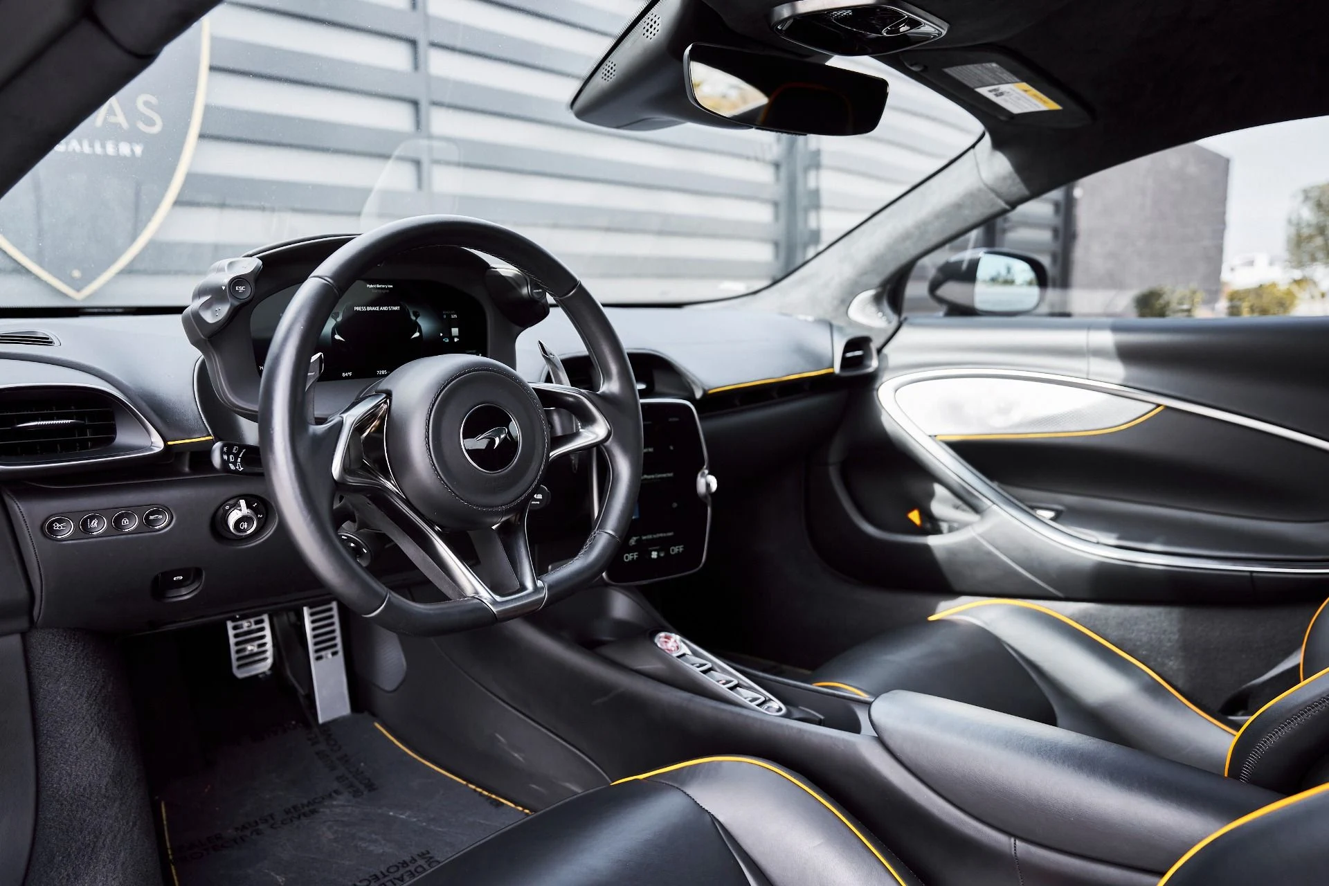 mph001_938183194_Used_2023_Mc_Laren_Artura_1770833690_1d8e6ee5ac