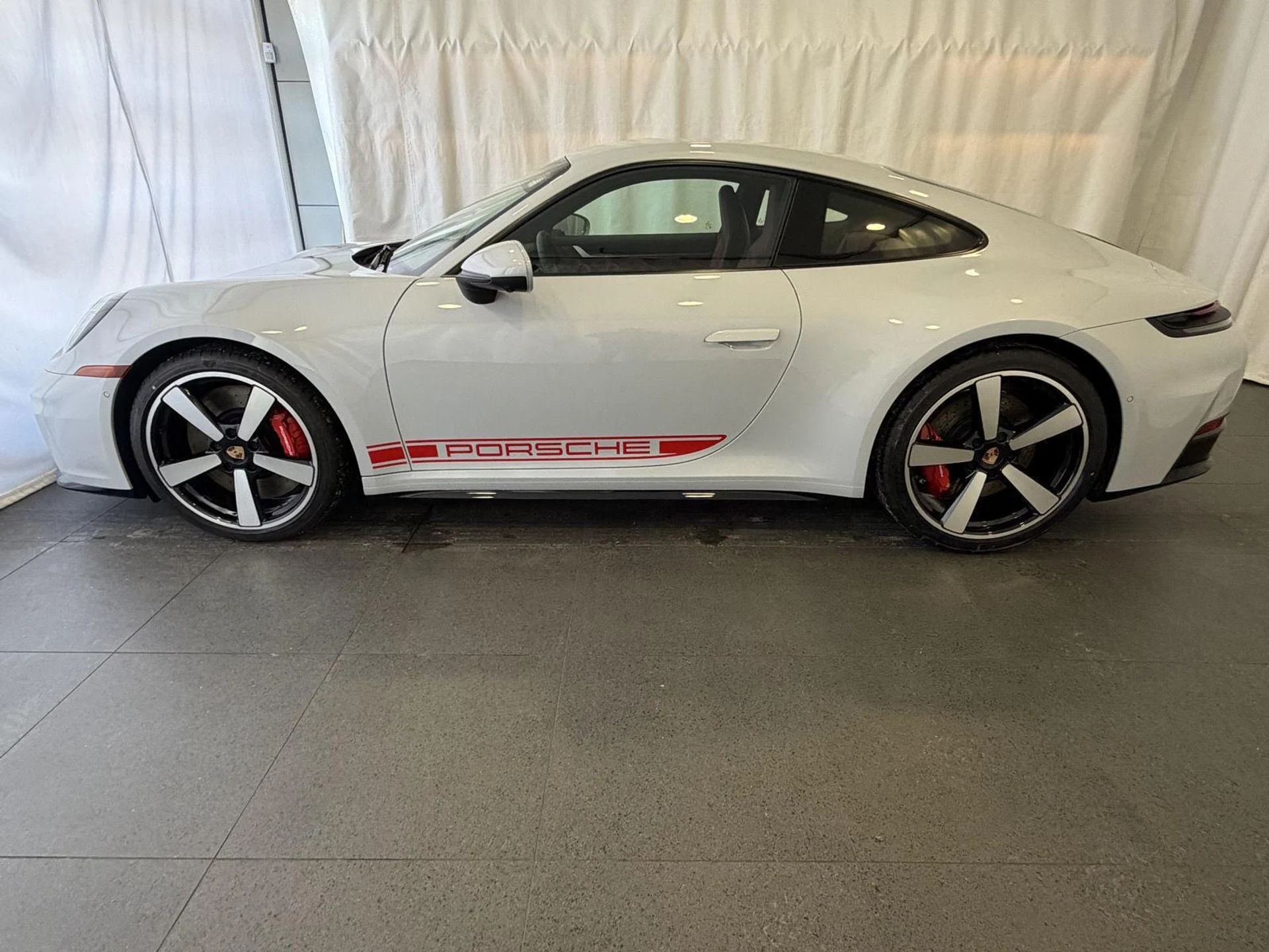 mph001_949250054_8d65f52b74a9fe2e88c0eb6f5297dbedx_020301b197