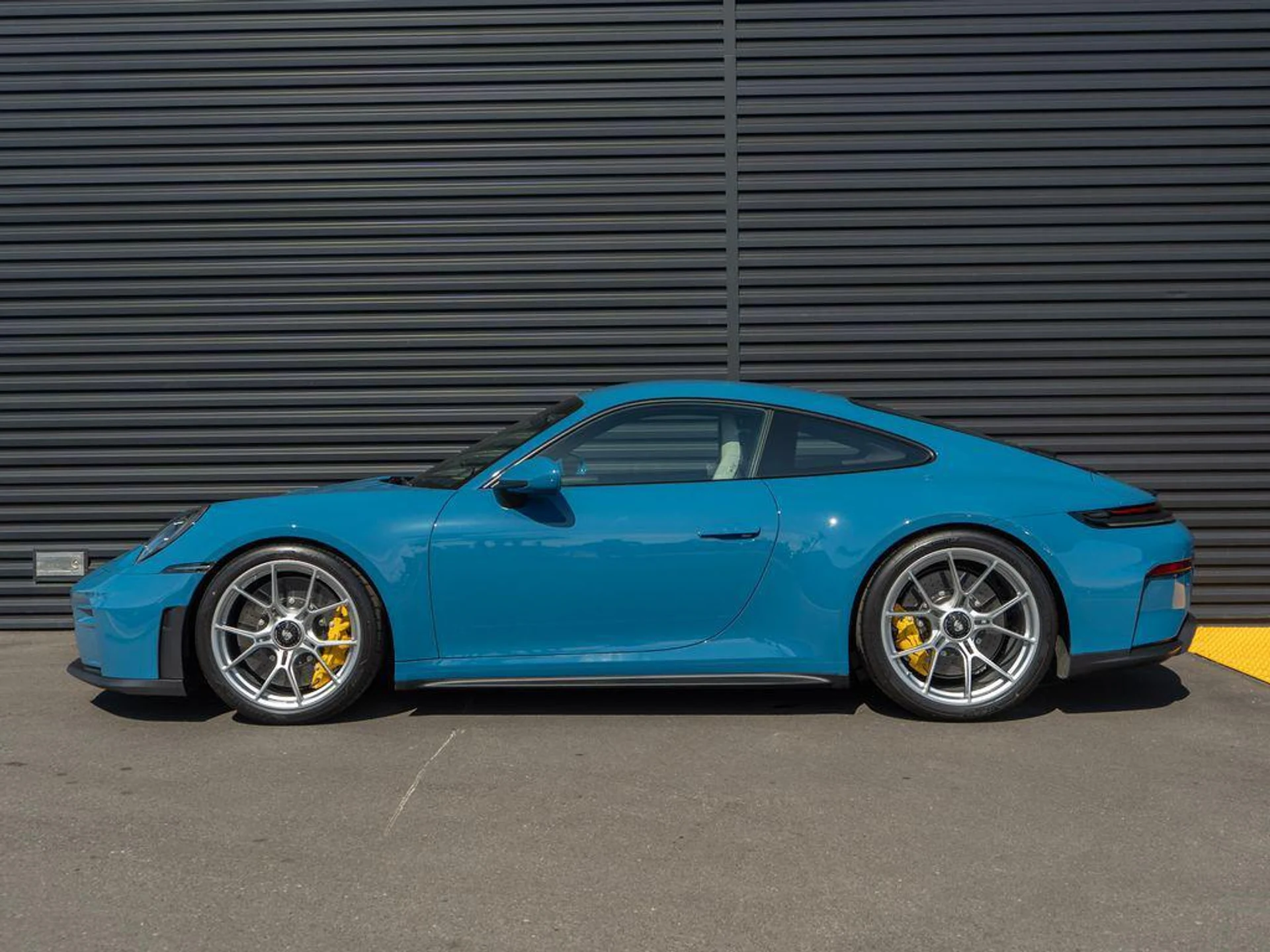 mph001_950802807_Bfn_DT_8g8_Mxs7c_V0yku_Jlq7m_C0o_I_dc1a9a7487