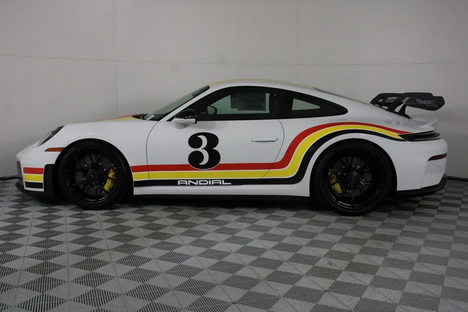 mph001_952883677_e5eed763f634108cbec831c51dd7d475_a56275bd0d