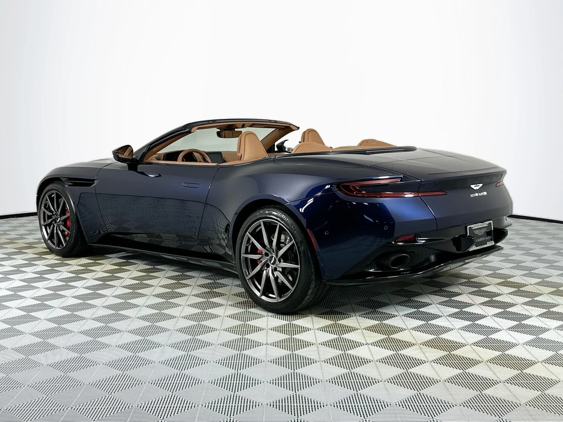 mph001_956332479_2_8b7afaf0dd